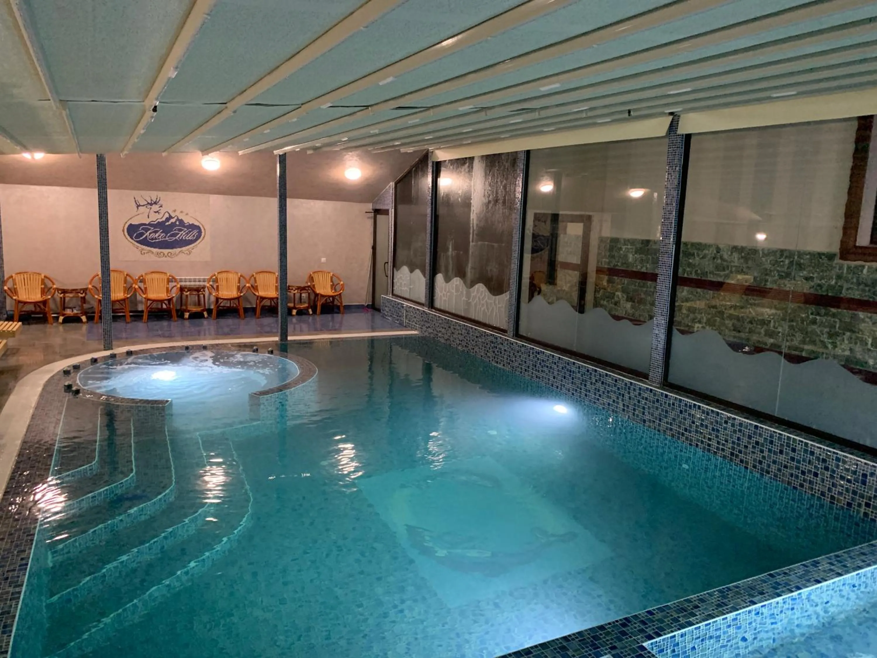 Swimming pool in Complex Koko Hills