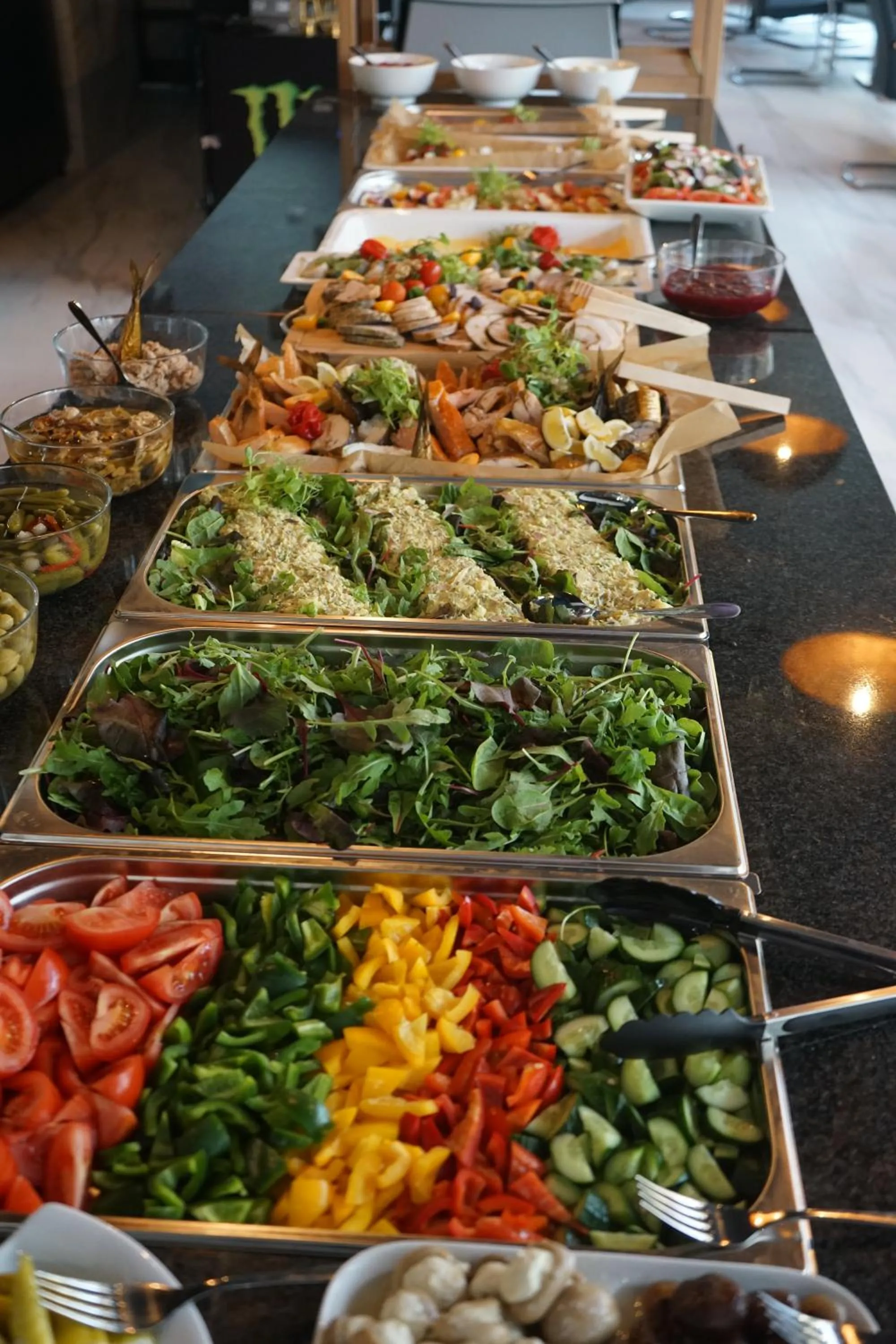 Food and drinks in Hotel White