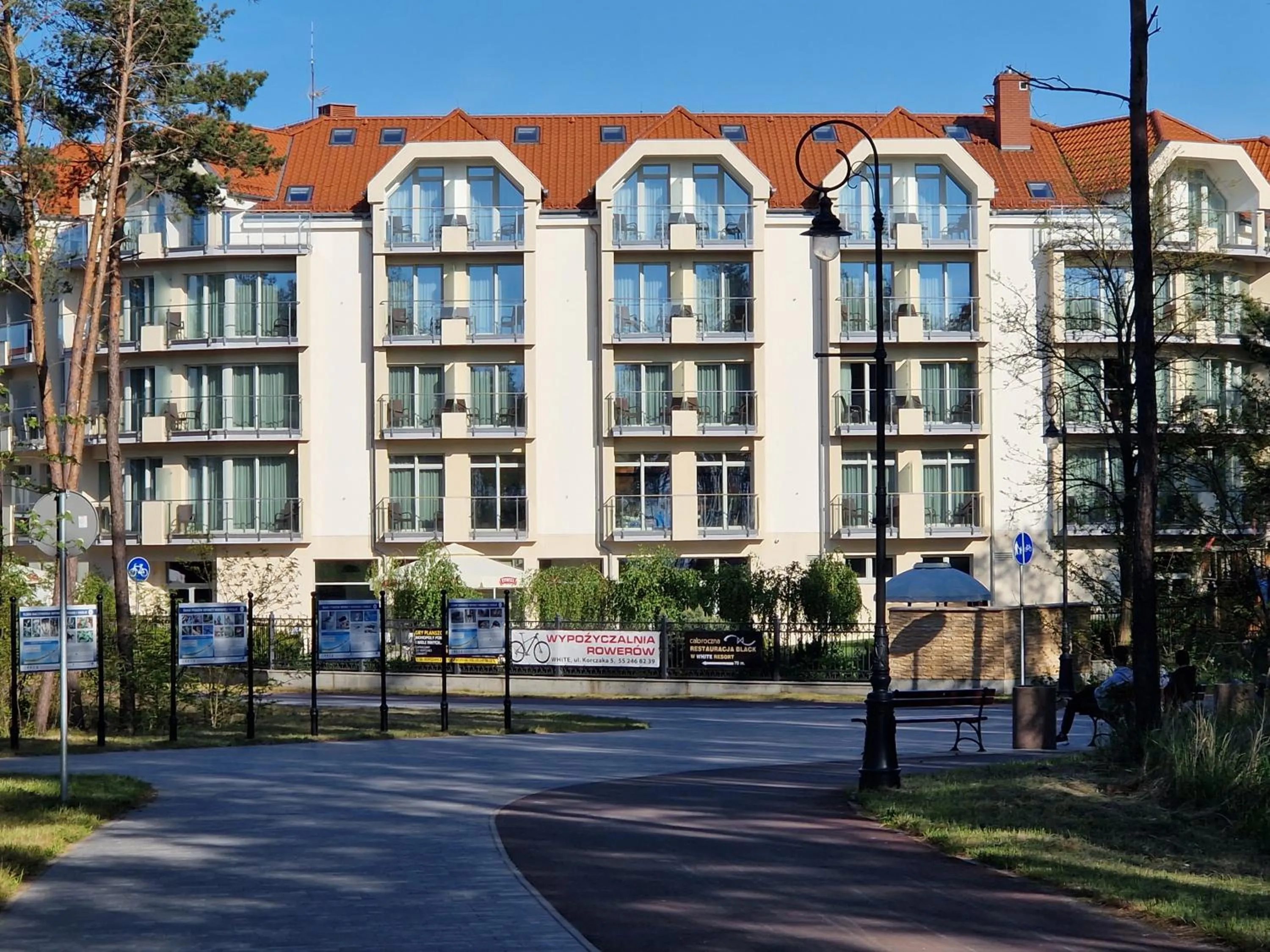 Property building in Hotel White