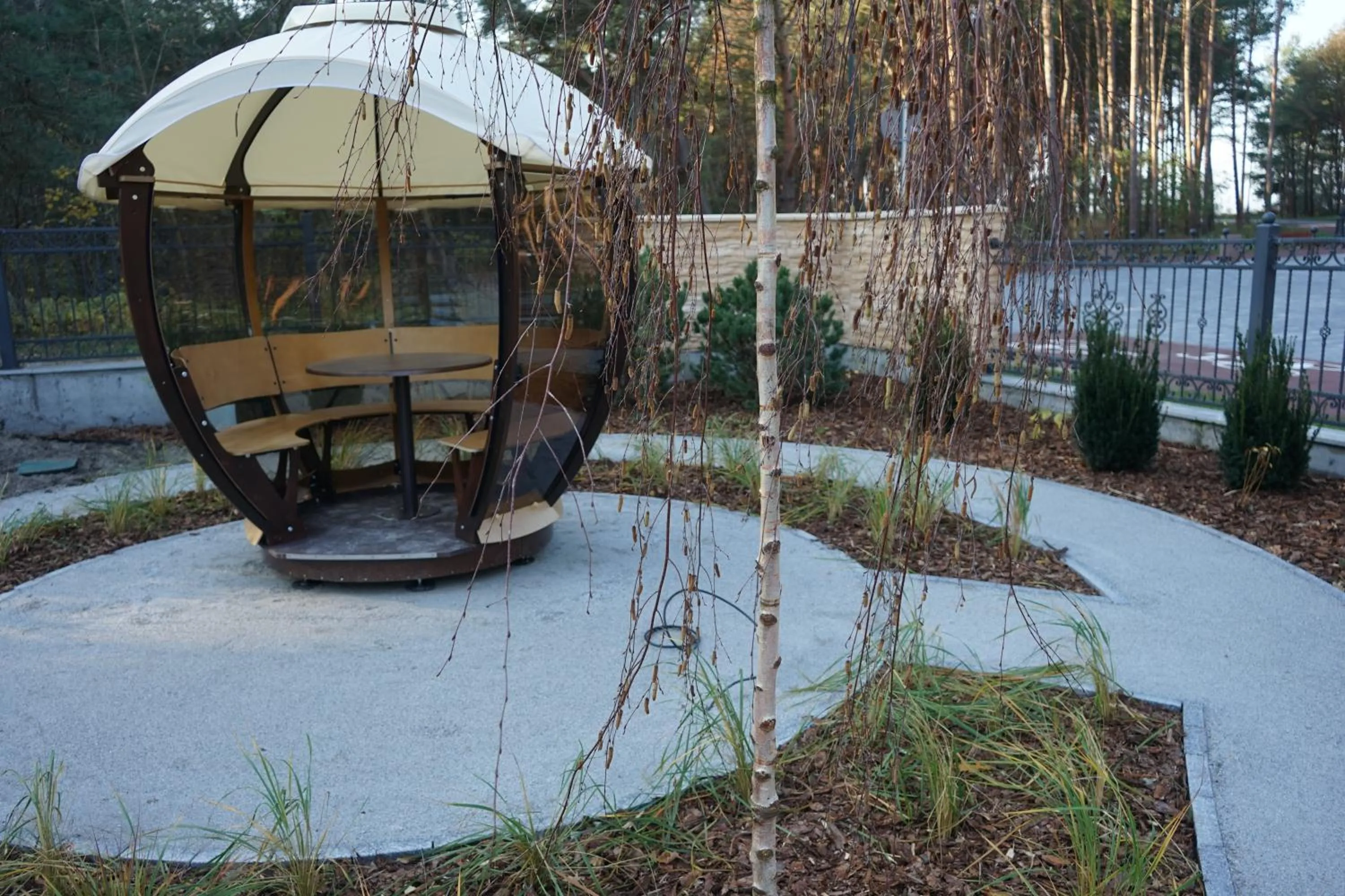 Garden in Hotel White