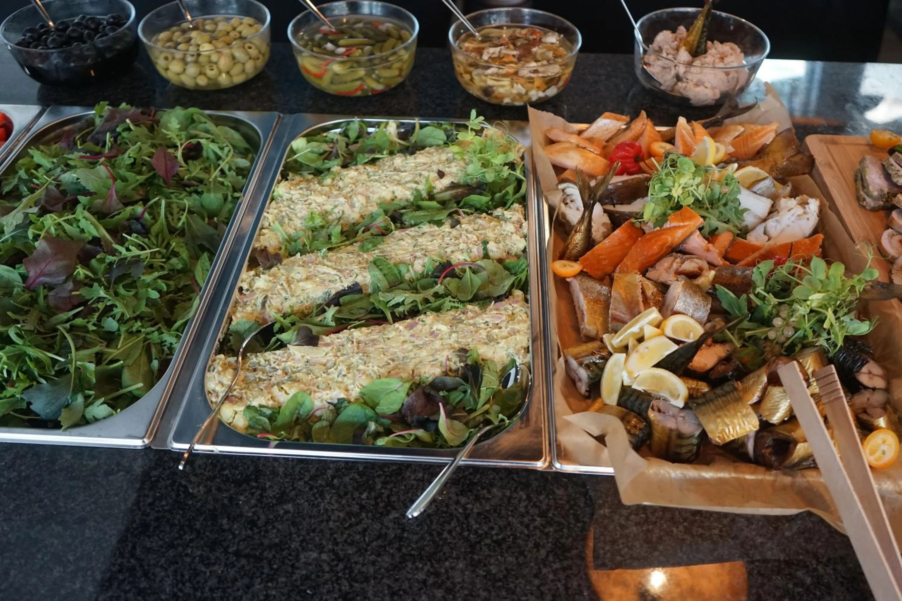 Food and drinks in Hotel White