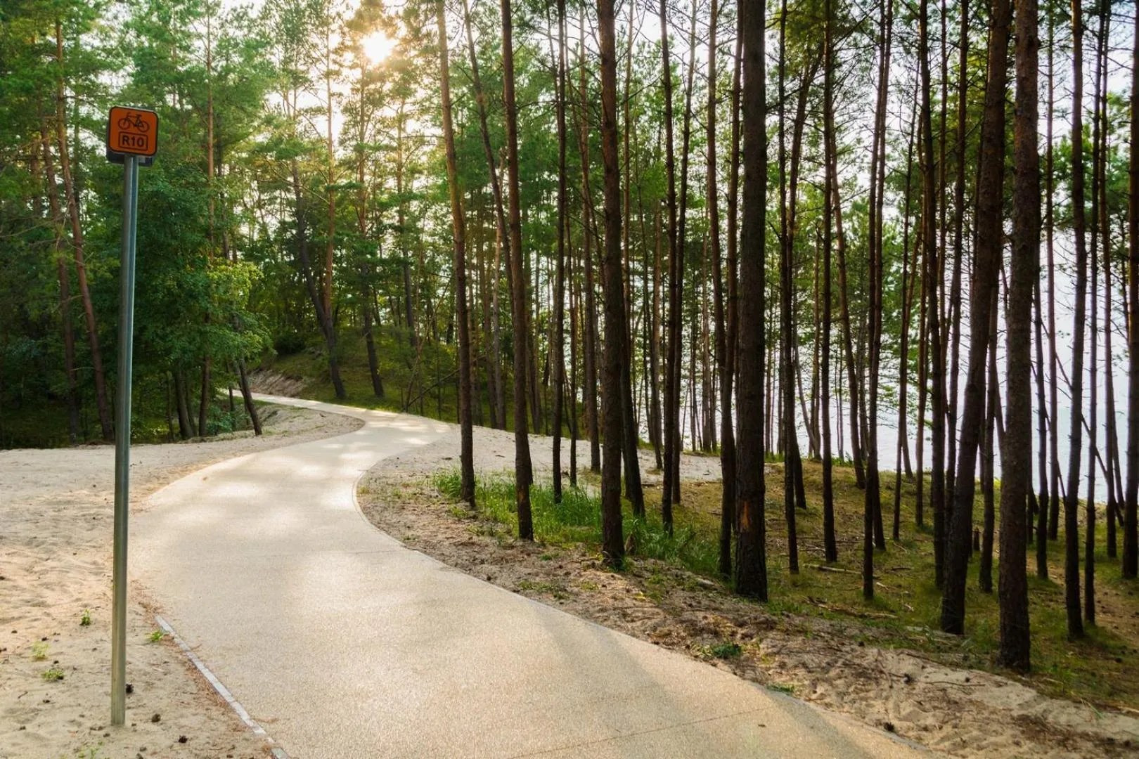 Windsurfing in Hotel White