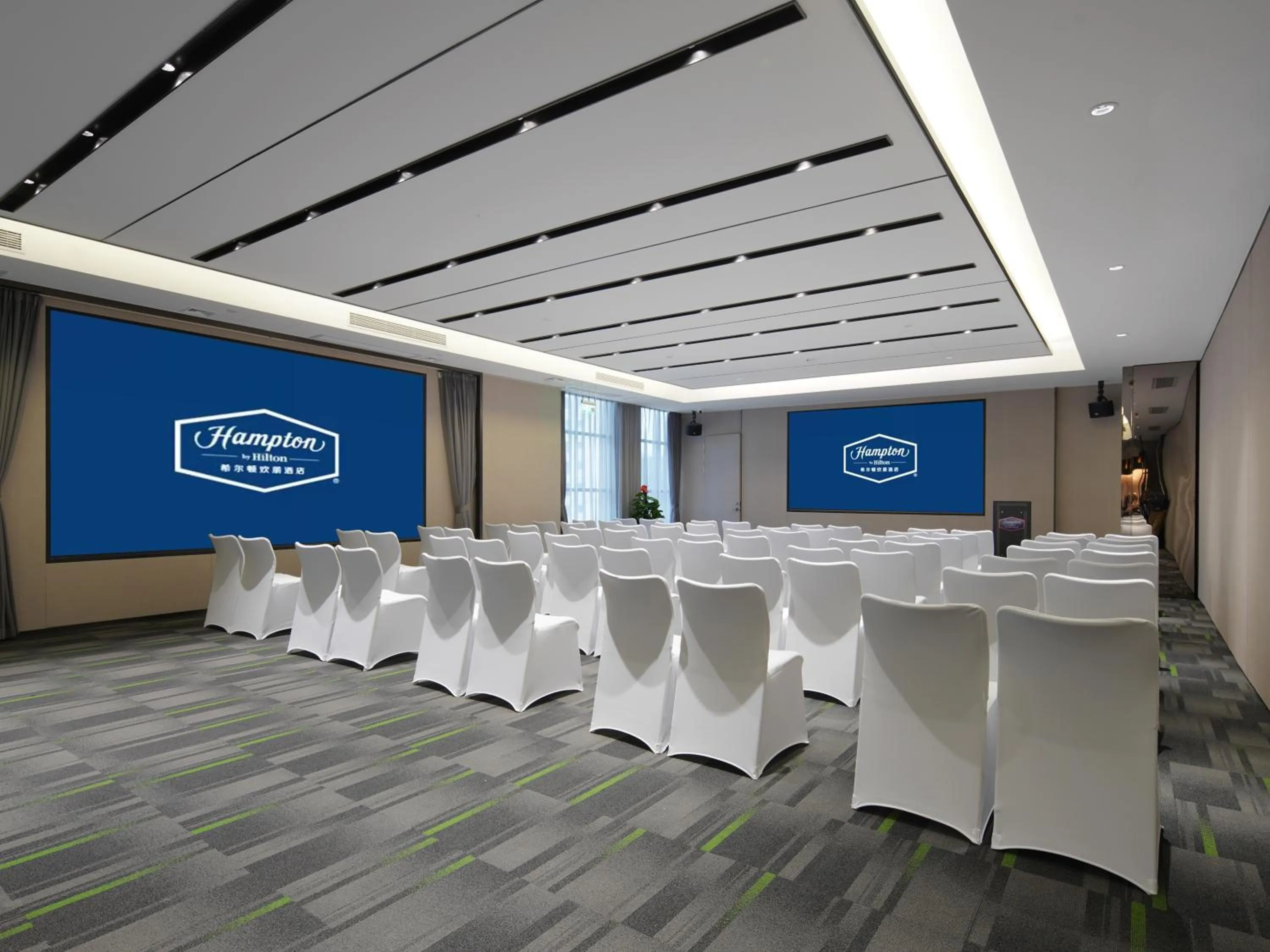 Meeting/conference room in Hampton by Hilton Dongguan Fenggang