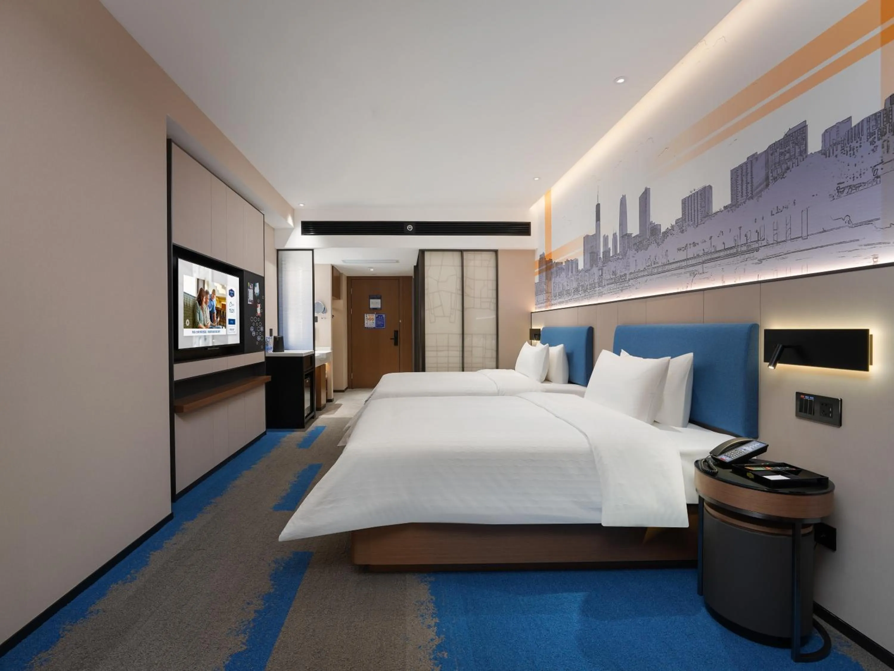Photo of the whole room, Bed in Hampton by Hilton Dongguan Fenggang
