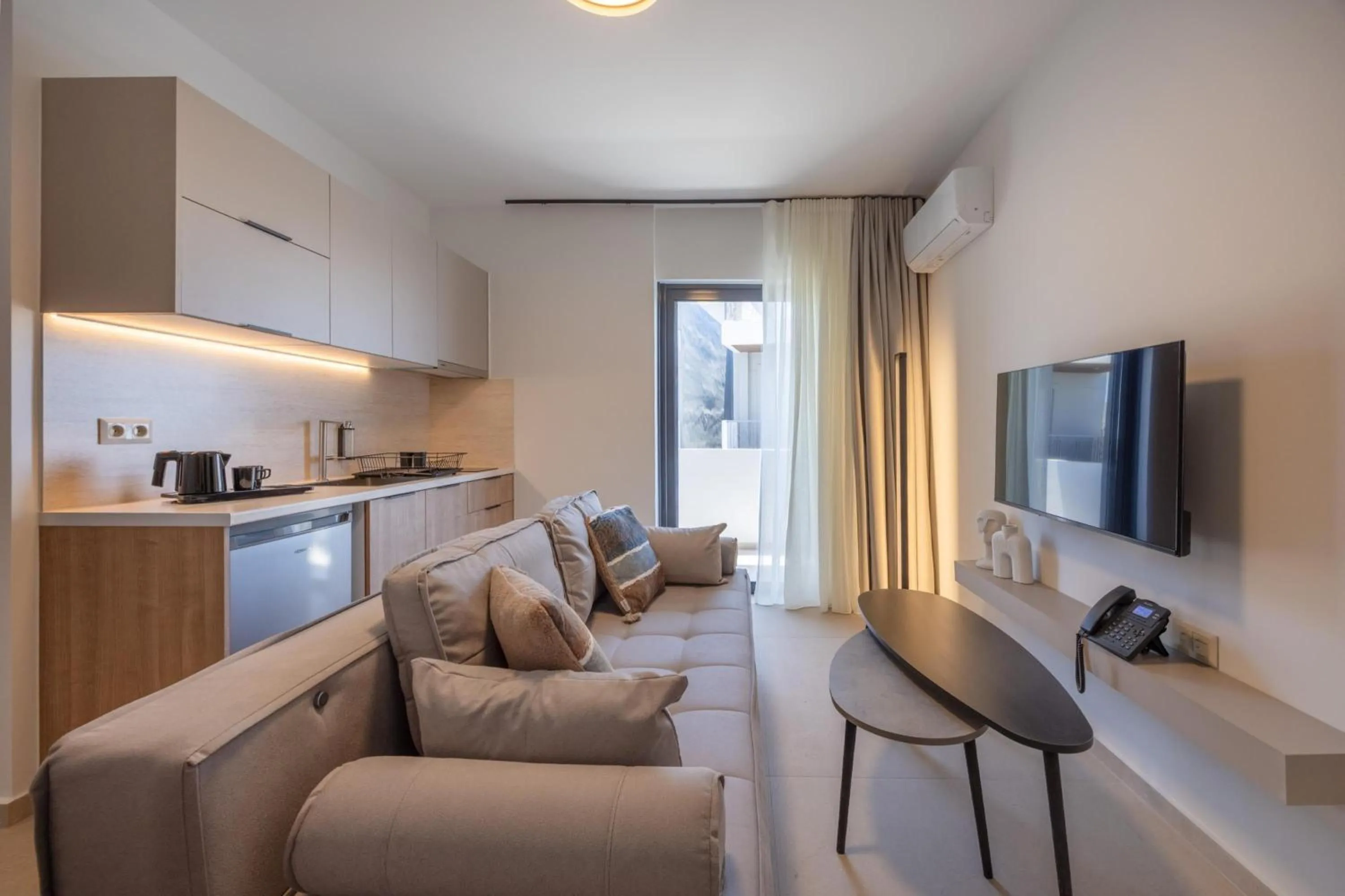 Bedroom in Sokio Attiki Hotel, BW Premier Collection