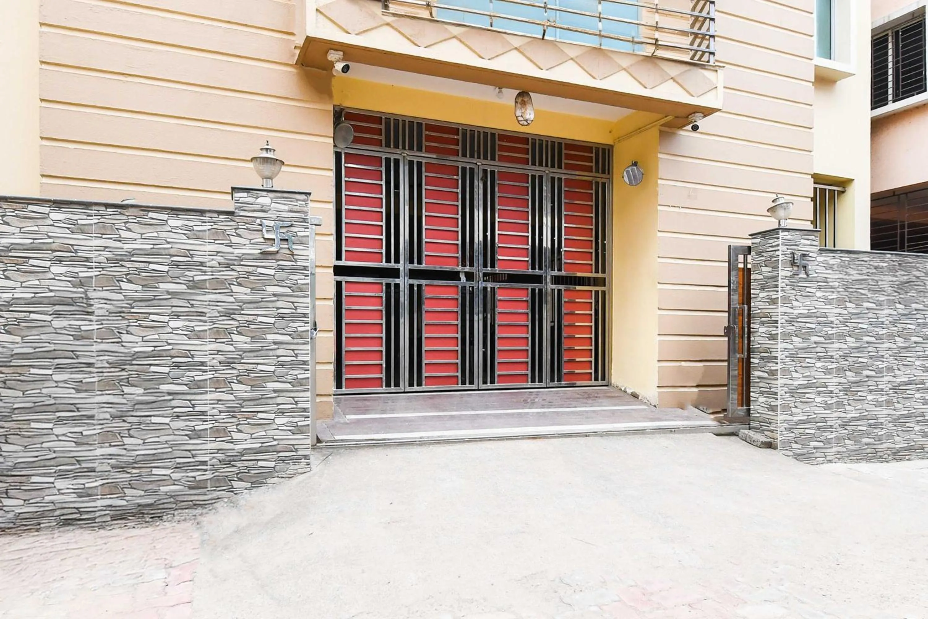 Facade/entrance in Collection O Indira Park Road Bhubaneswar