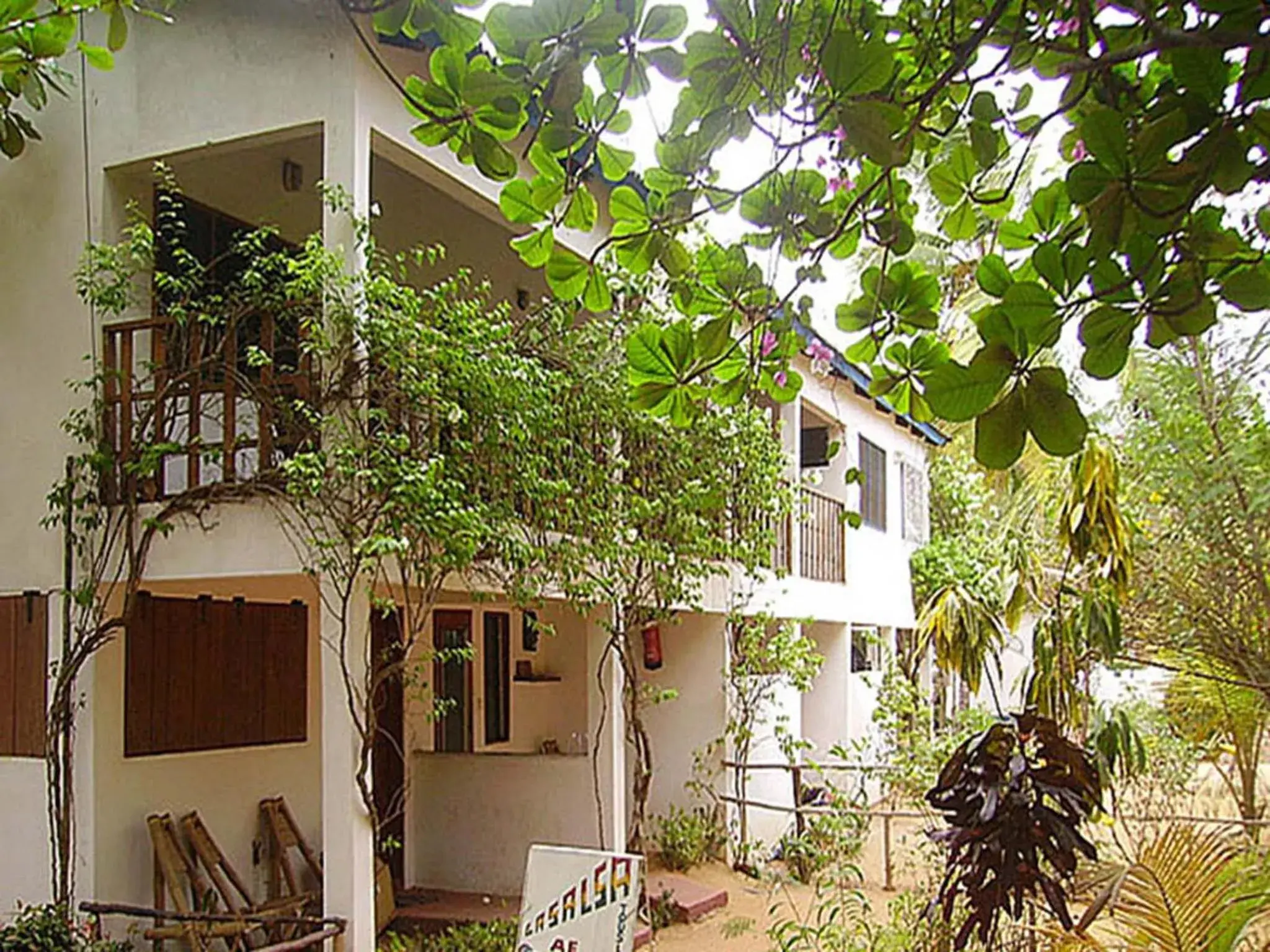 Double room with Fan and Garden View in Hotel Village Vacances Awale Plage Double room with Fan and Garden View in Hotel Village Vacances Awale Plage