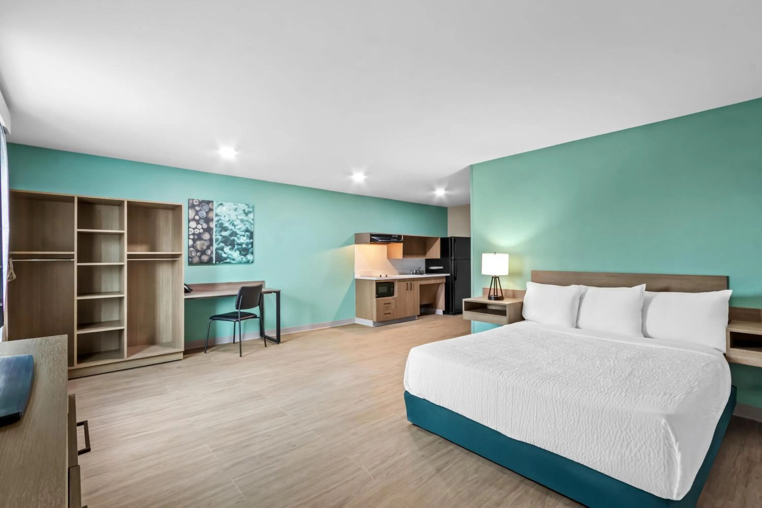 Bedroom in ECHO Suites Extended Stay by Wyndham Phoenix-Peoria/Glendale