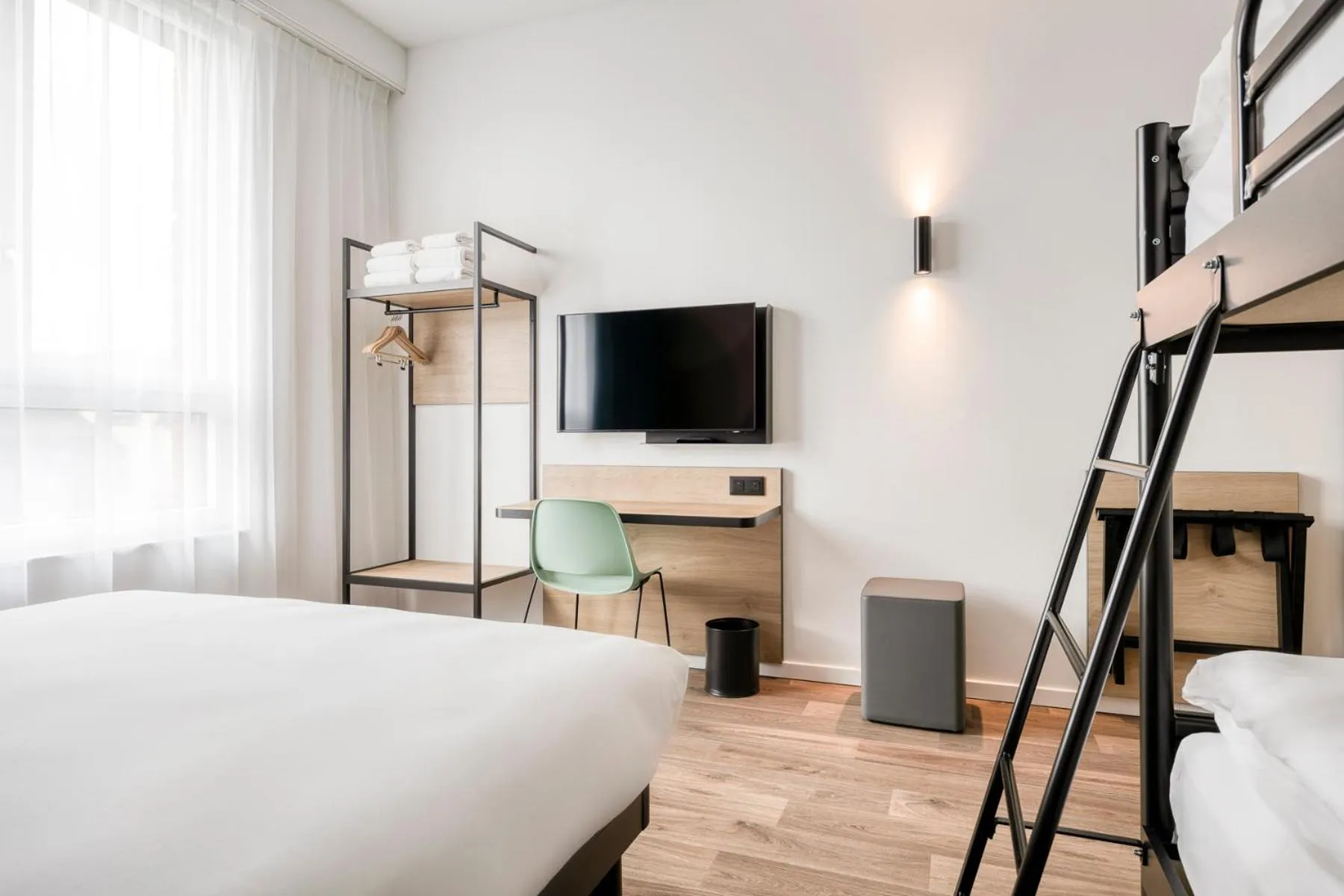 Bedroom, Bed in B&B HOTEL Luxembourg Centre Cloche d'Or