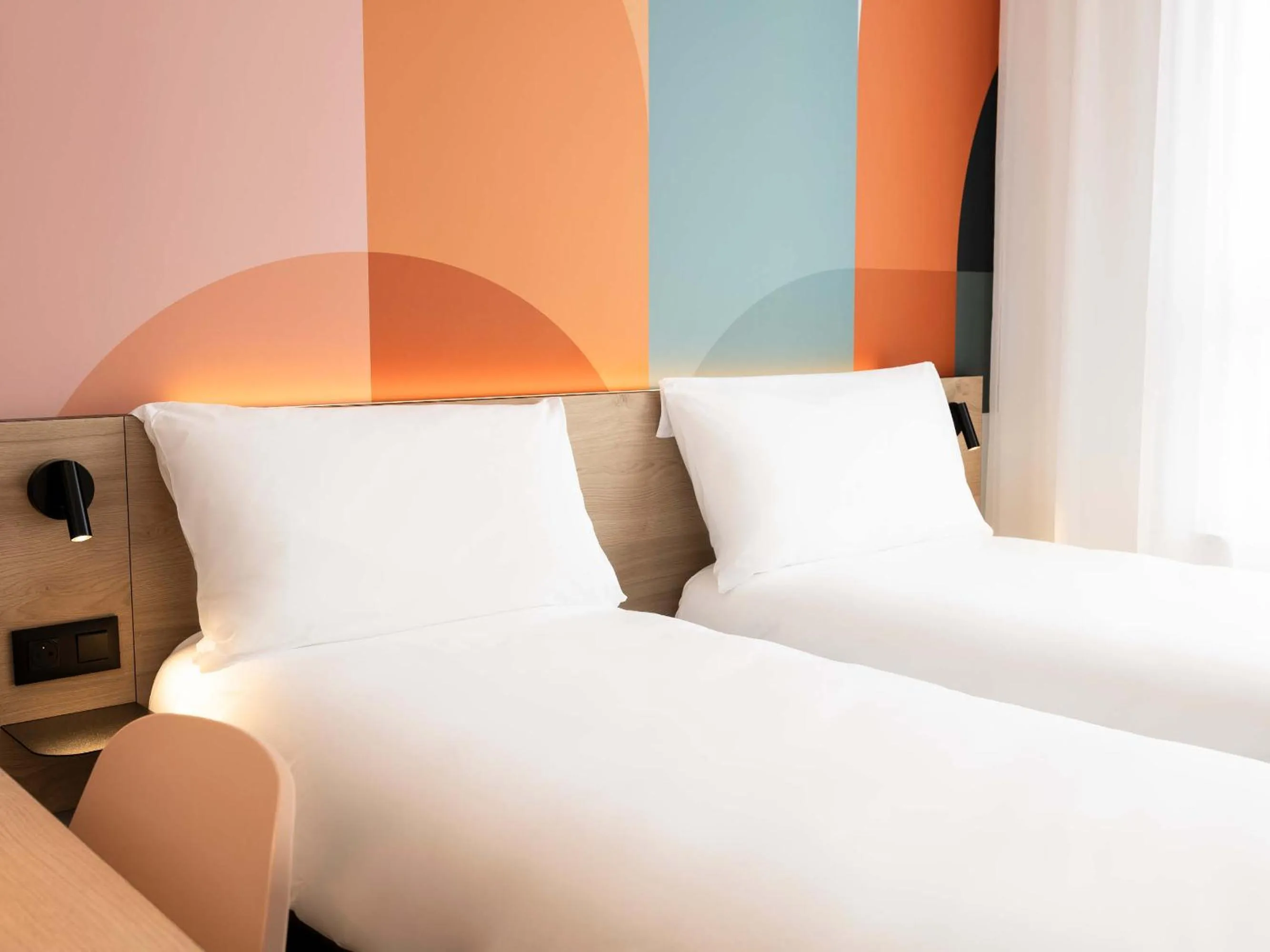 Bedroom, Bed in B&B HOTEL Luxembourg Centre Cloche d'Or