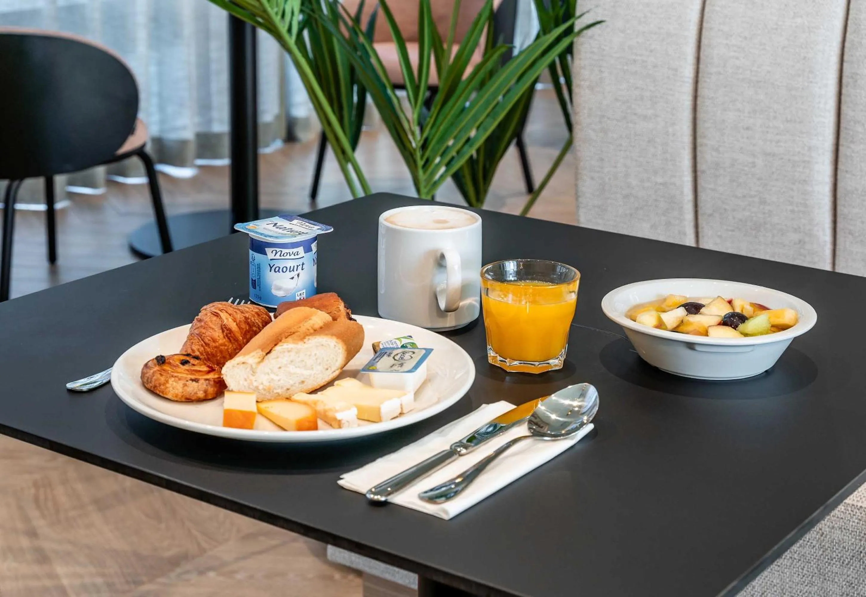 Buffet breakfast in B&B HOTEL Luxembourg Centre Cloche d'Or