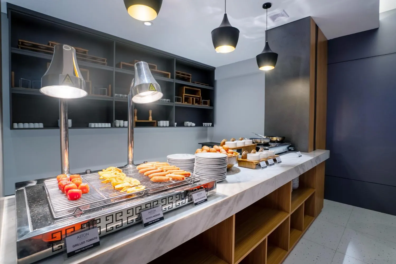 Restaurant/places to eat in Aston Emidary Bangka Hotel and Conference Center