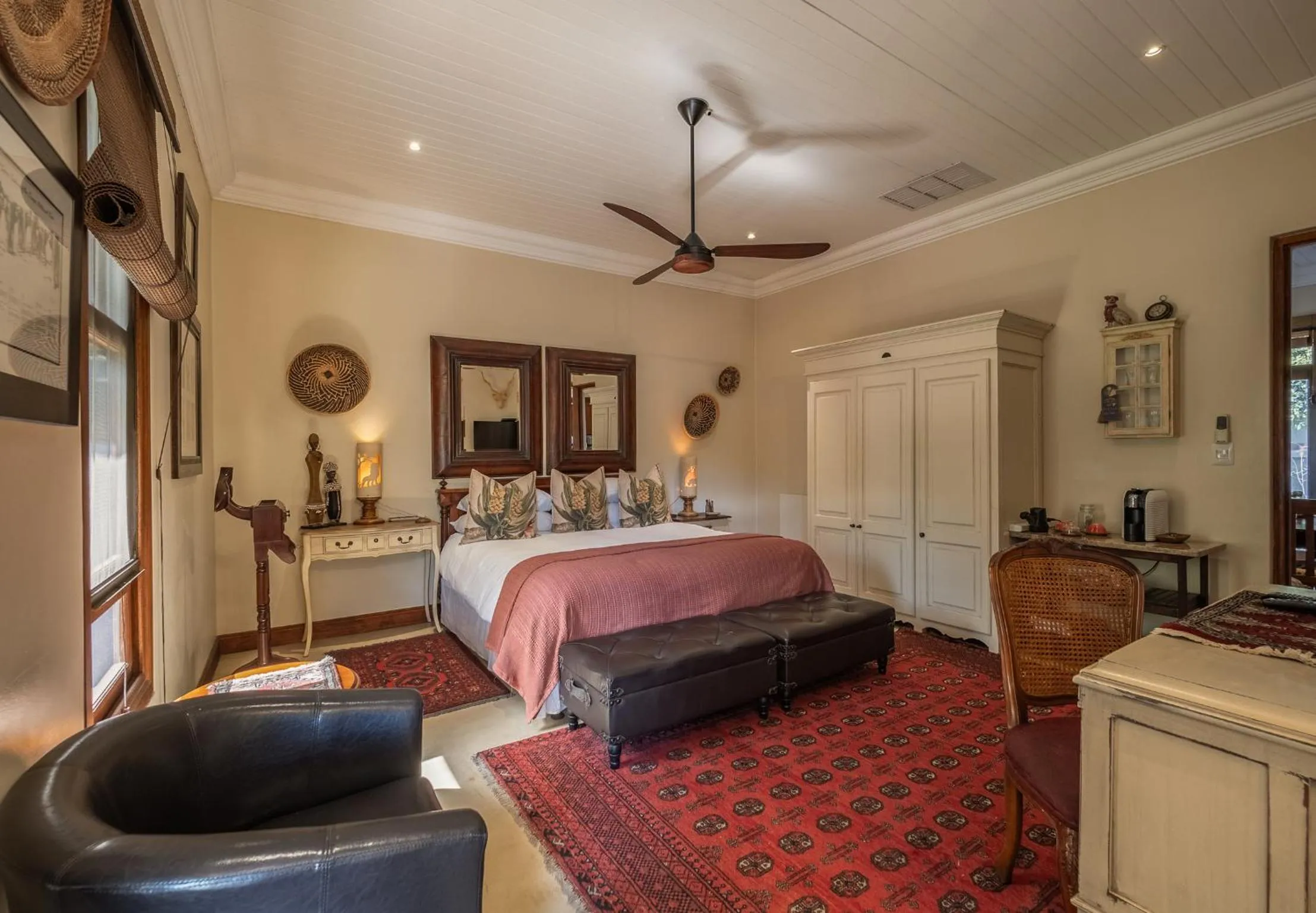 Bed in Kambaku River Lodge