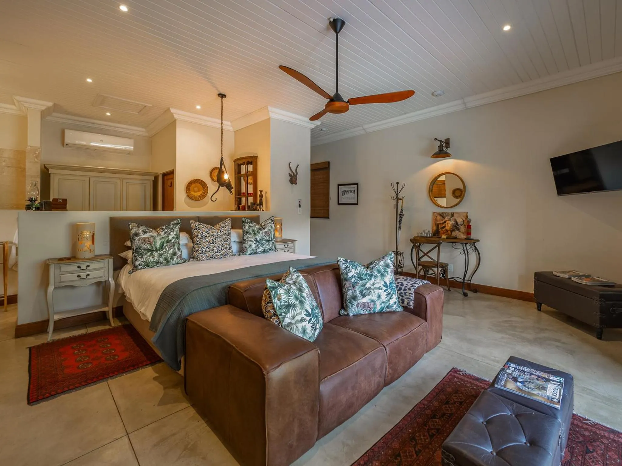 Bedroom, Bed in Kambaku River Lodge