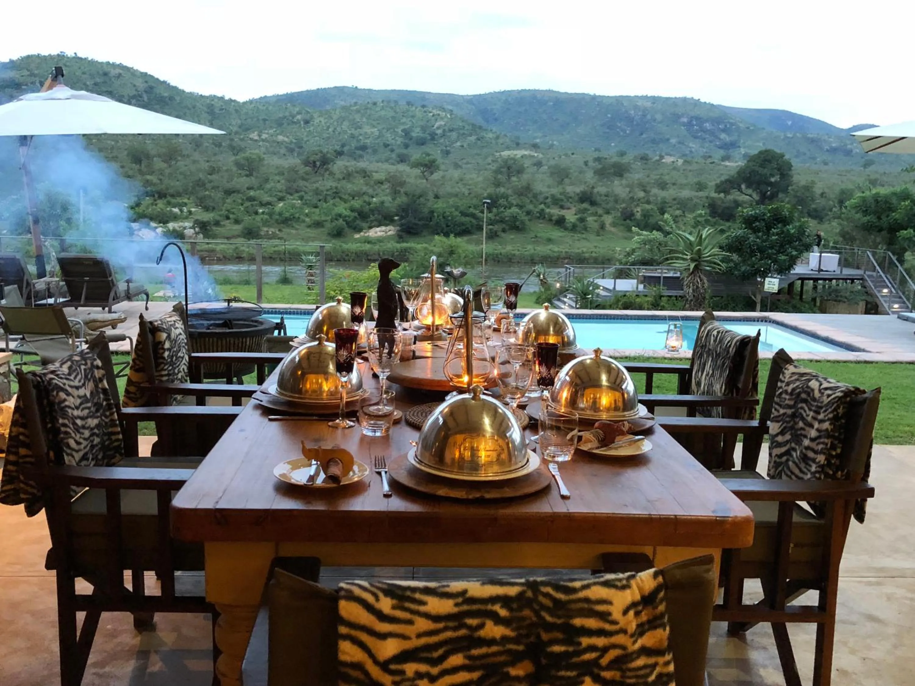 Restaurant/places to eat in Kambaku River Lodge