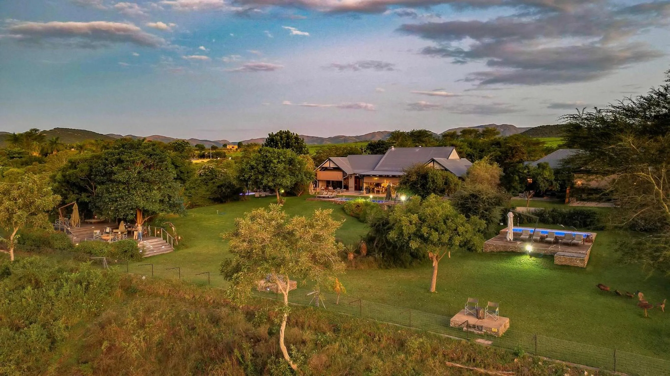 Garden view in Kambaku River Lodge