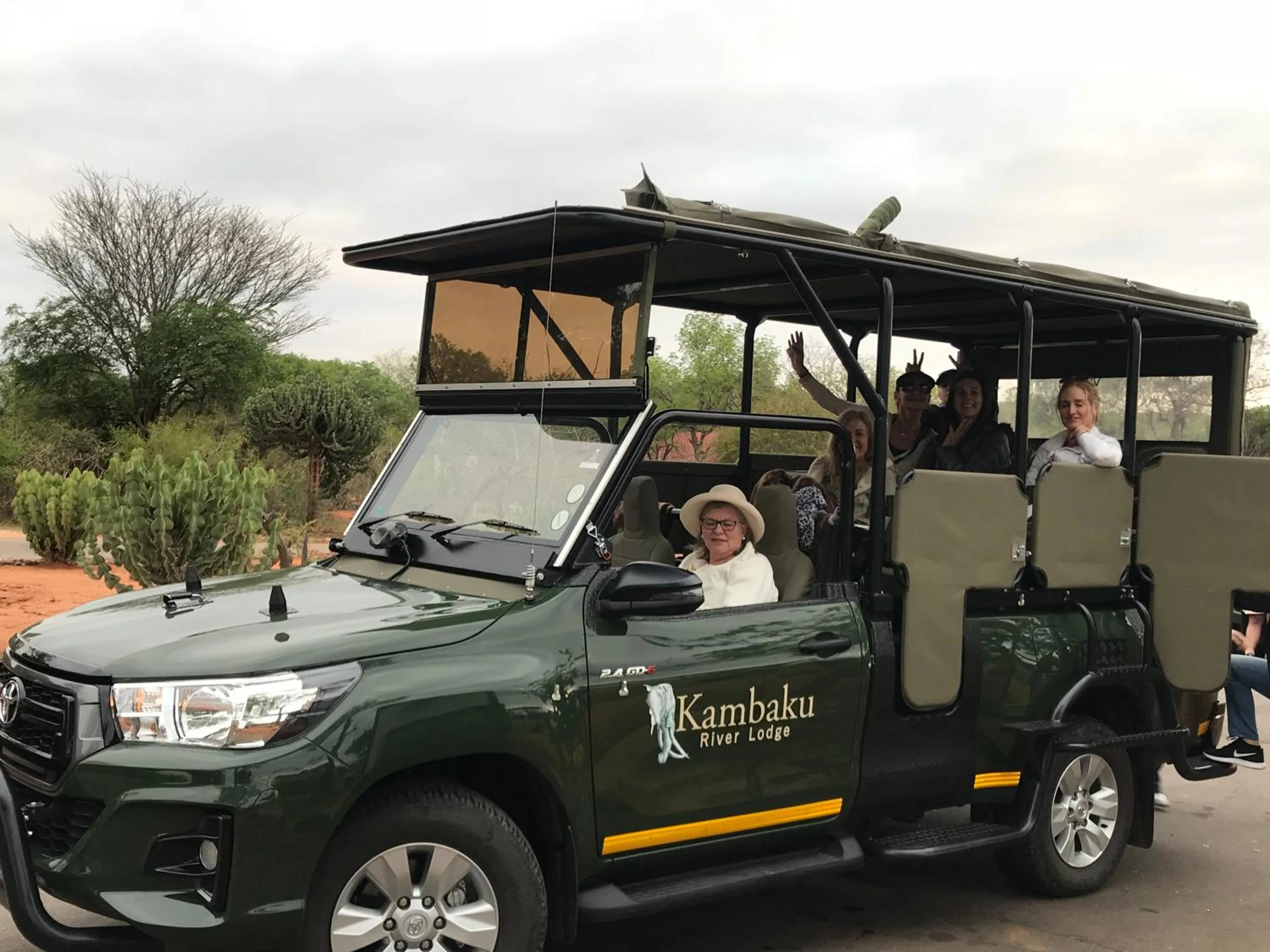 Activities in Kambaku River Lodge