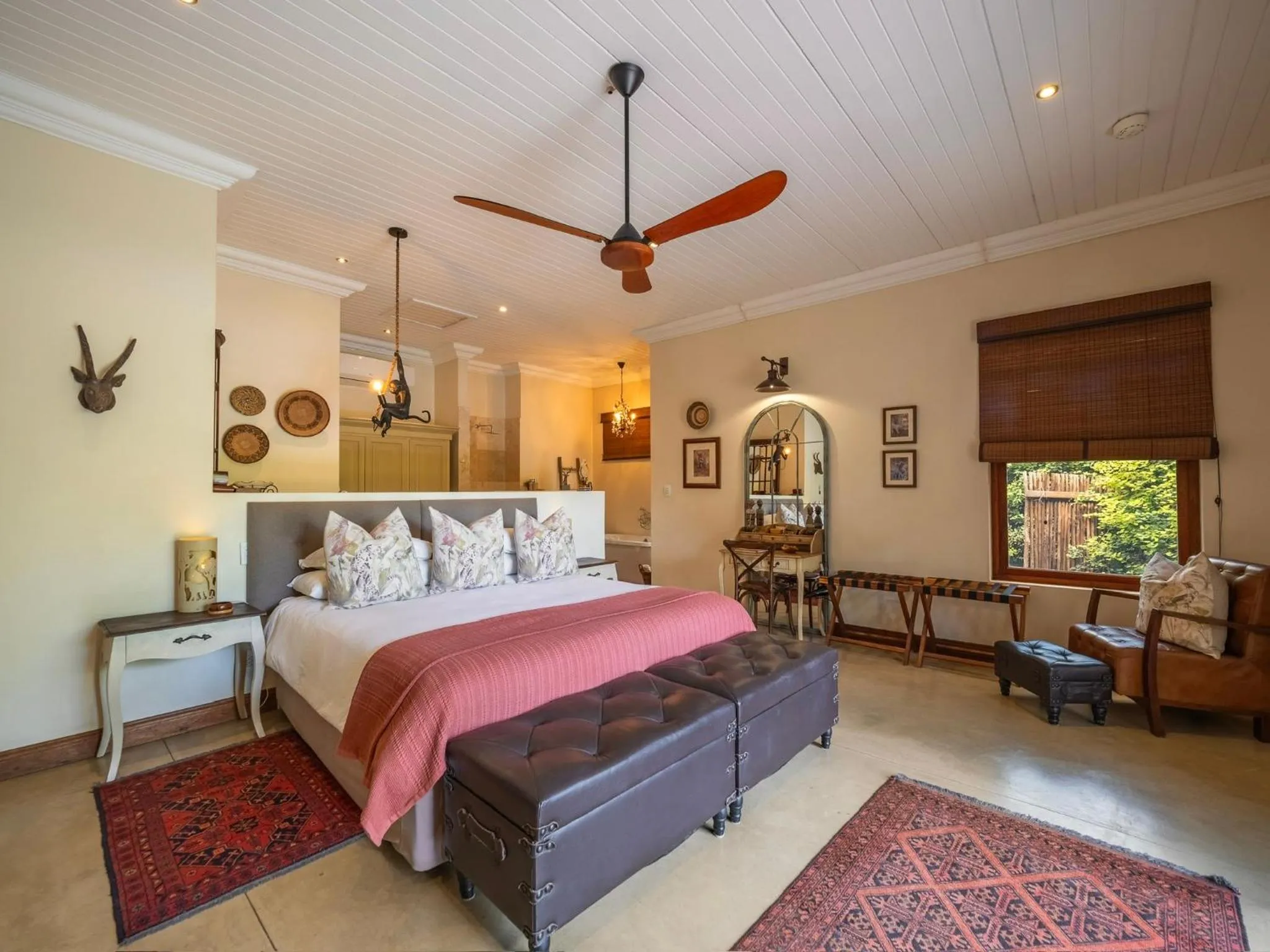 Bed in Kambaku River Lodge