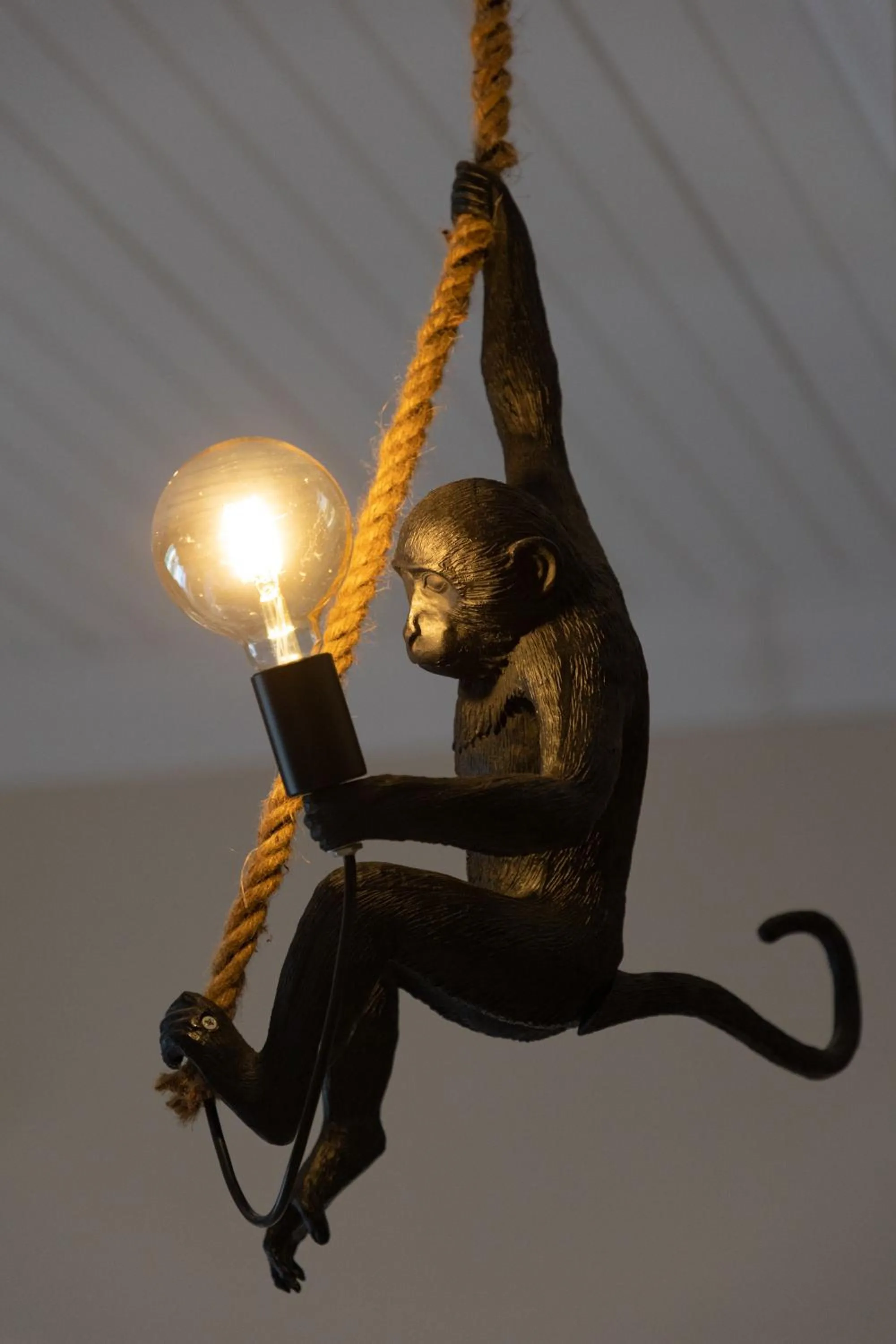 Decorative detail in Kambaku River Lodge