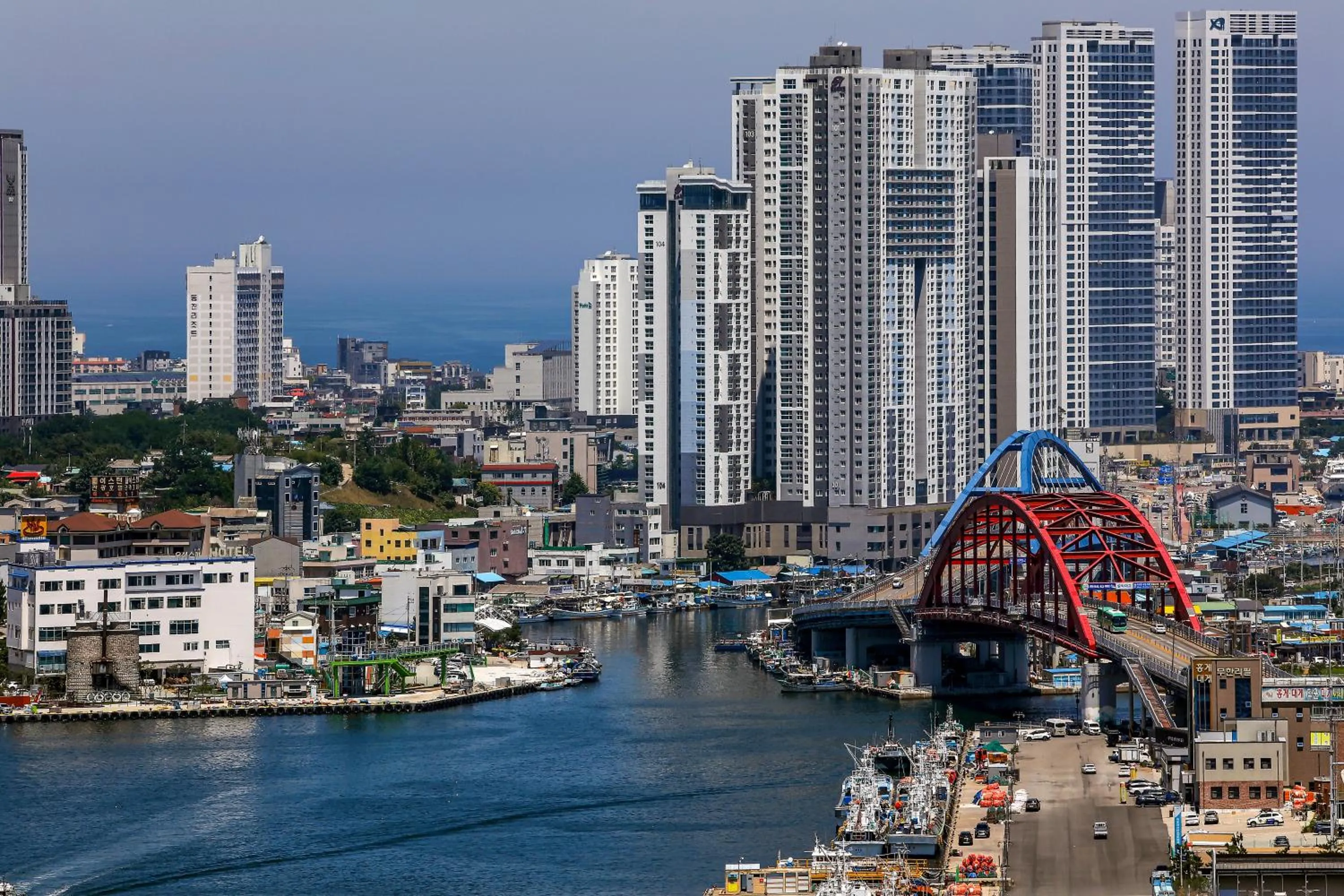 Nearby landmark in Hotelaround Sokcho