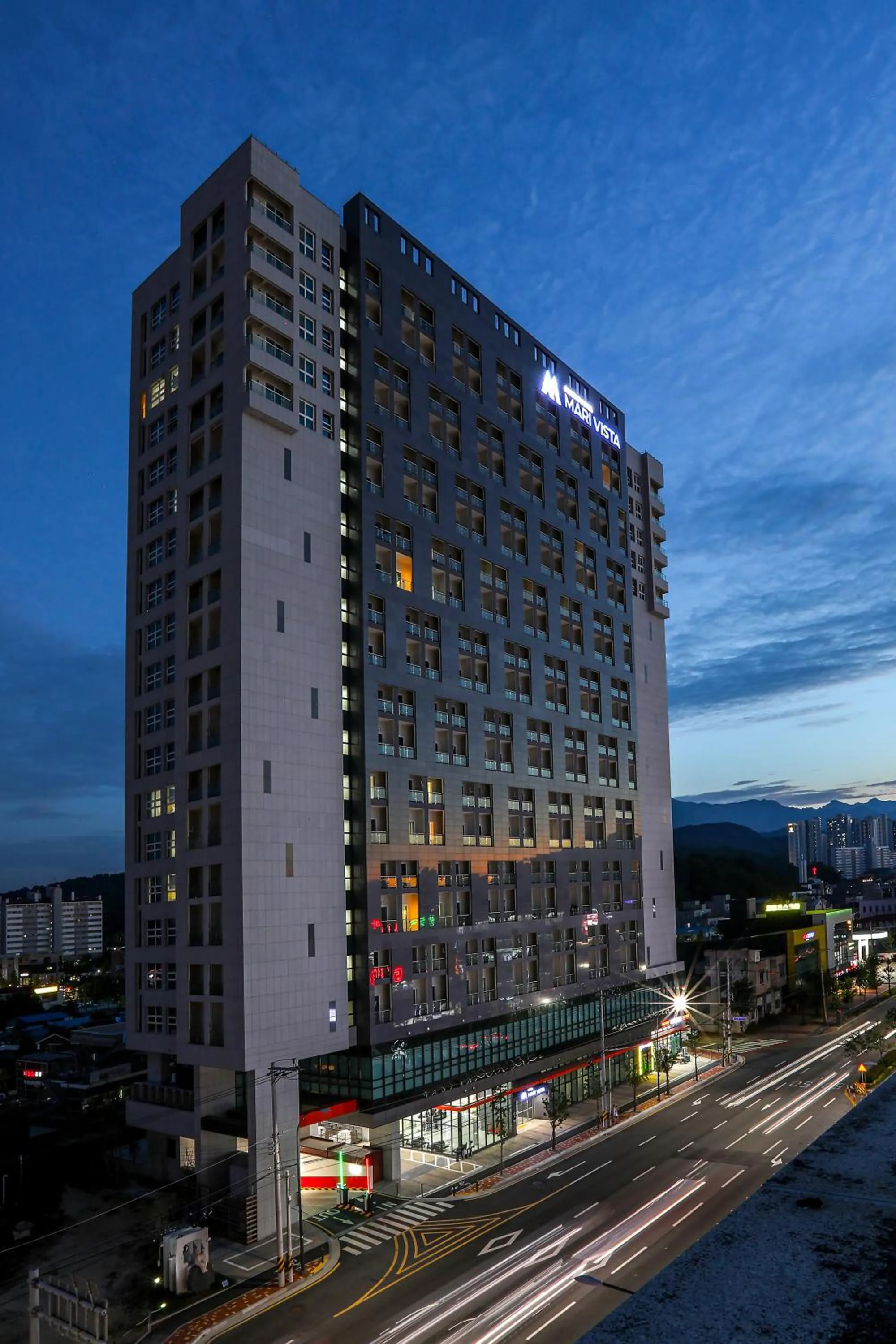 Property building in Hotelaround Sokcho