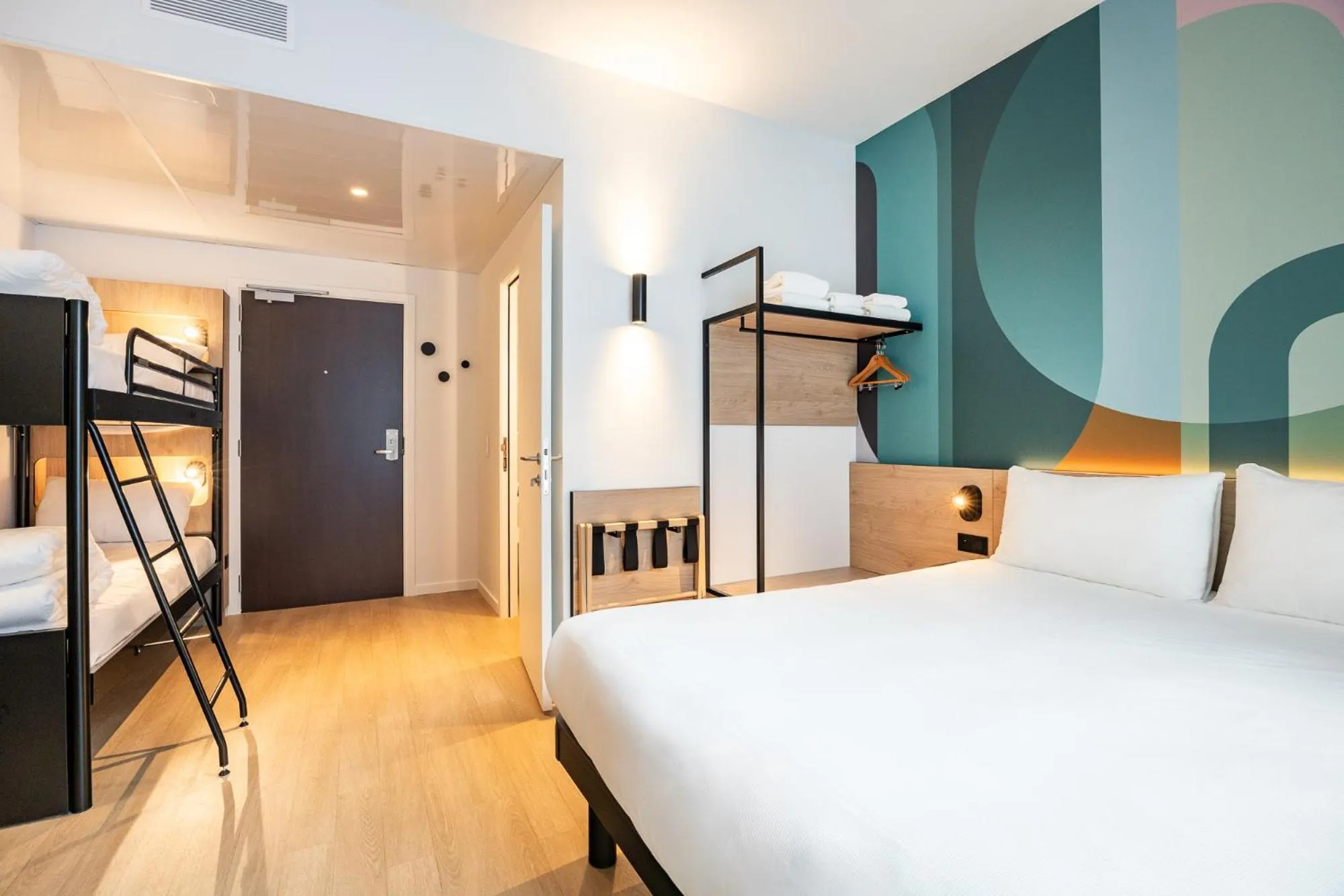 Bed in B&B HOTEL Brussels Airport