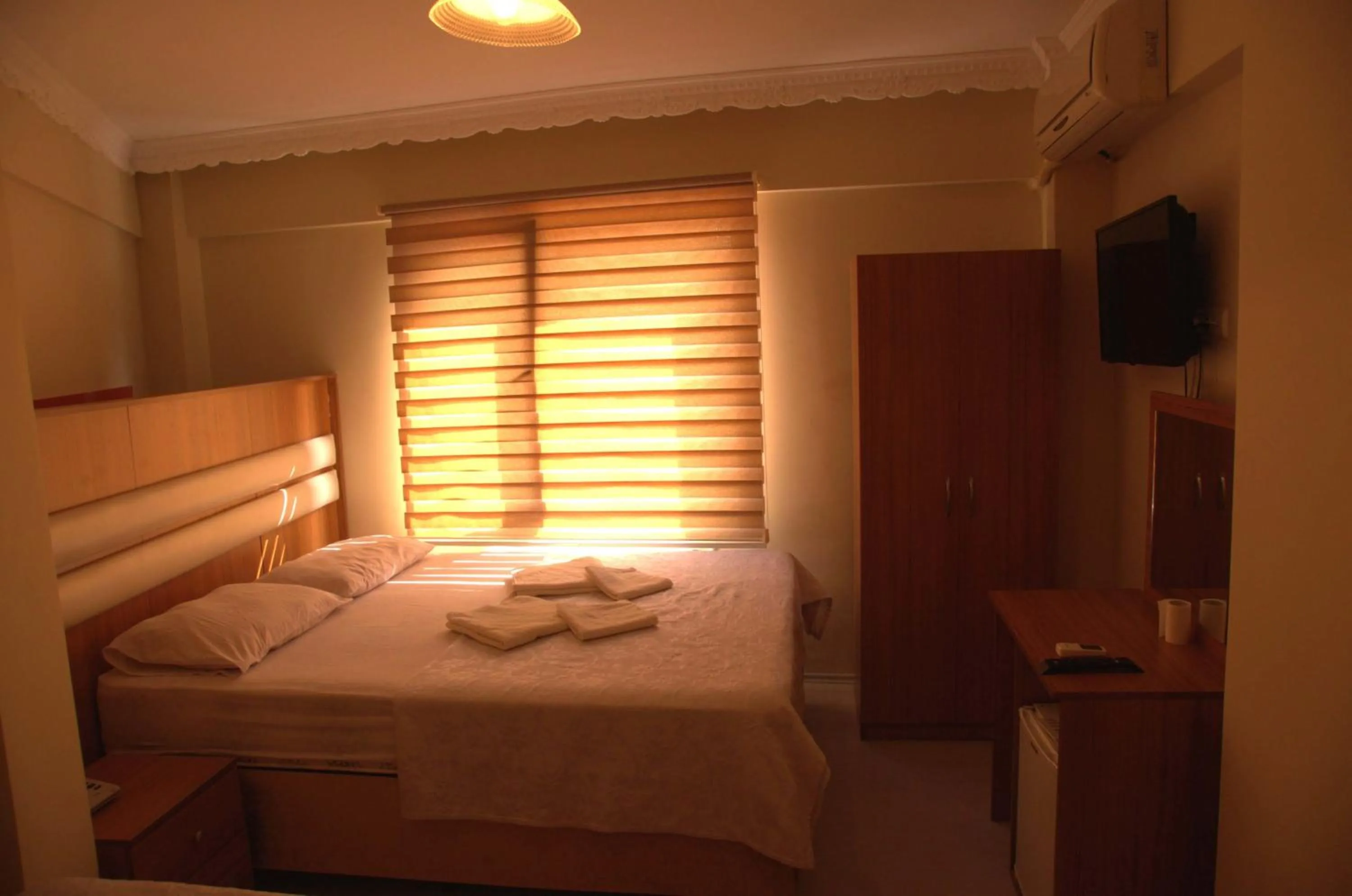 Photo of the whole room in Torun Hotel Bursa