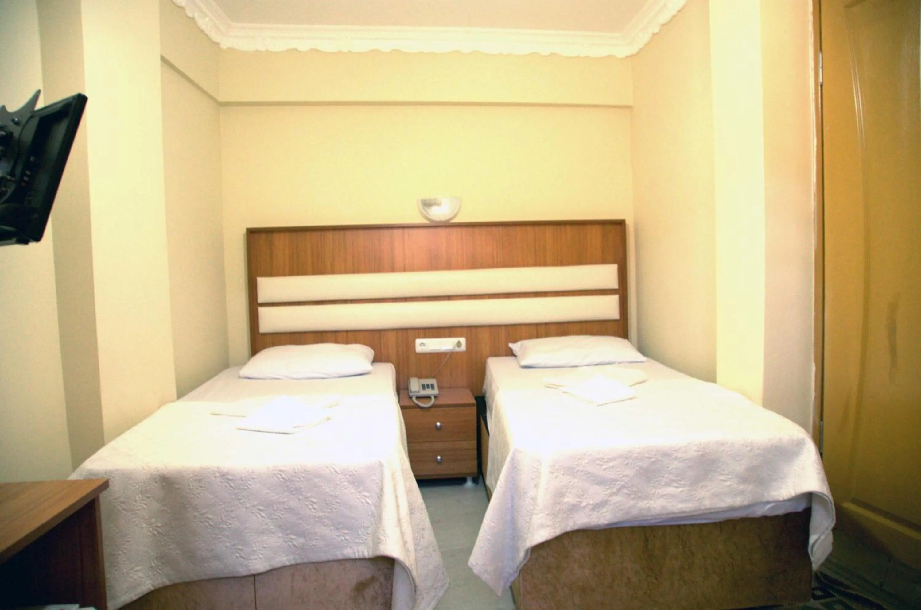 Photo of the whole room in Torun Hotel Bursa