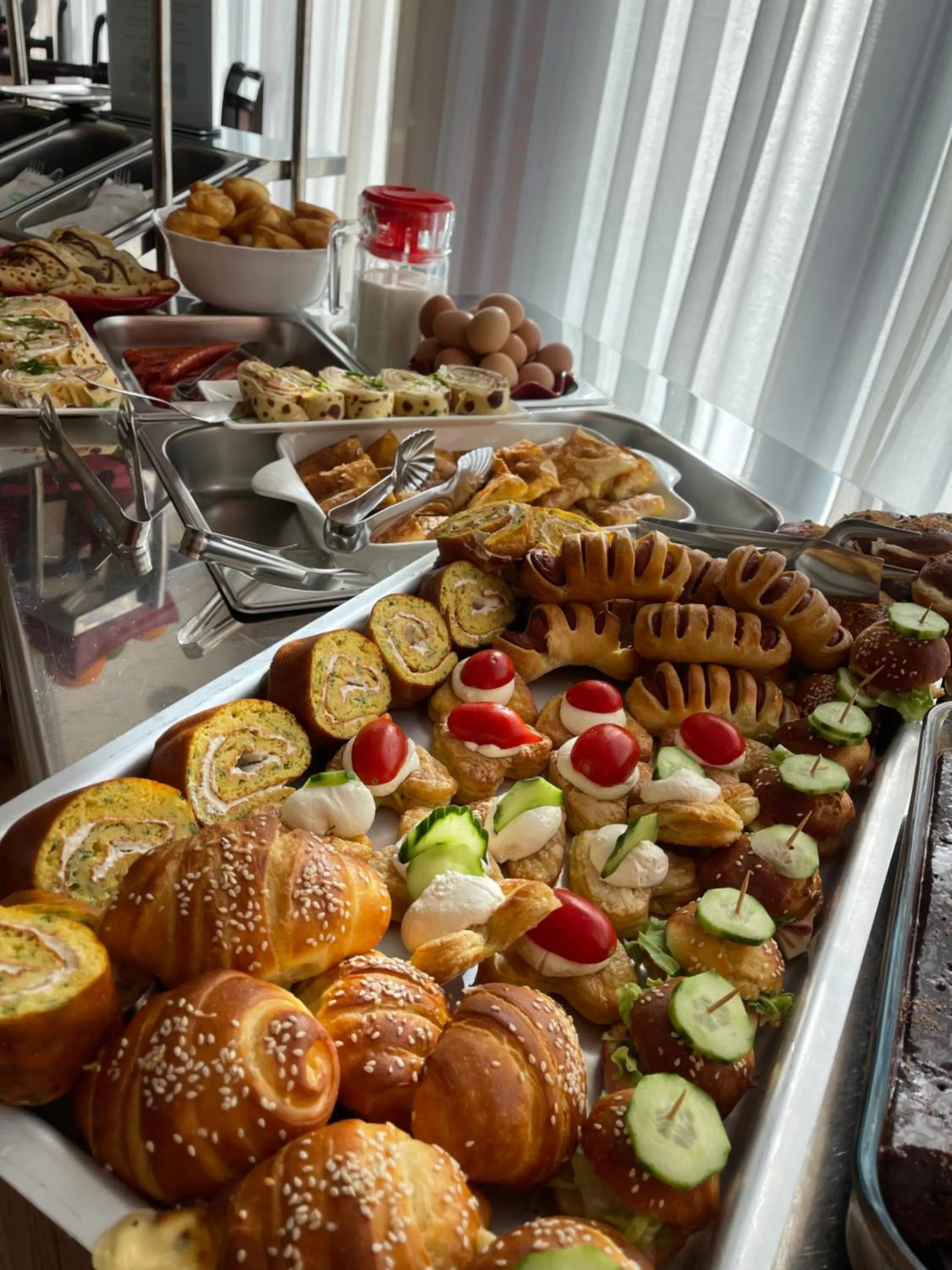 Food in The Red Bricks Hotel