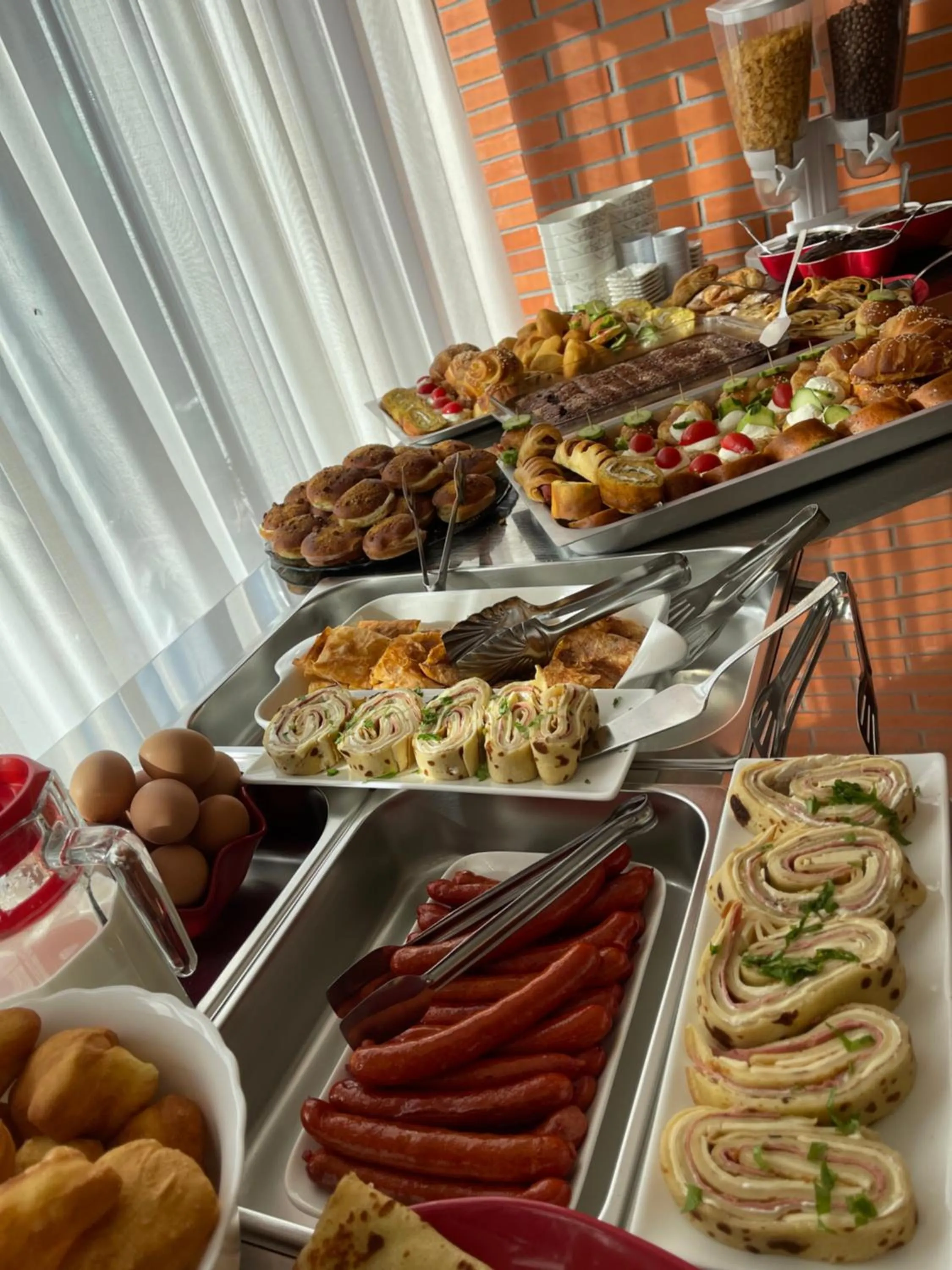 Food in The Red Bricks Hotel