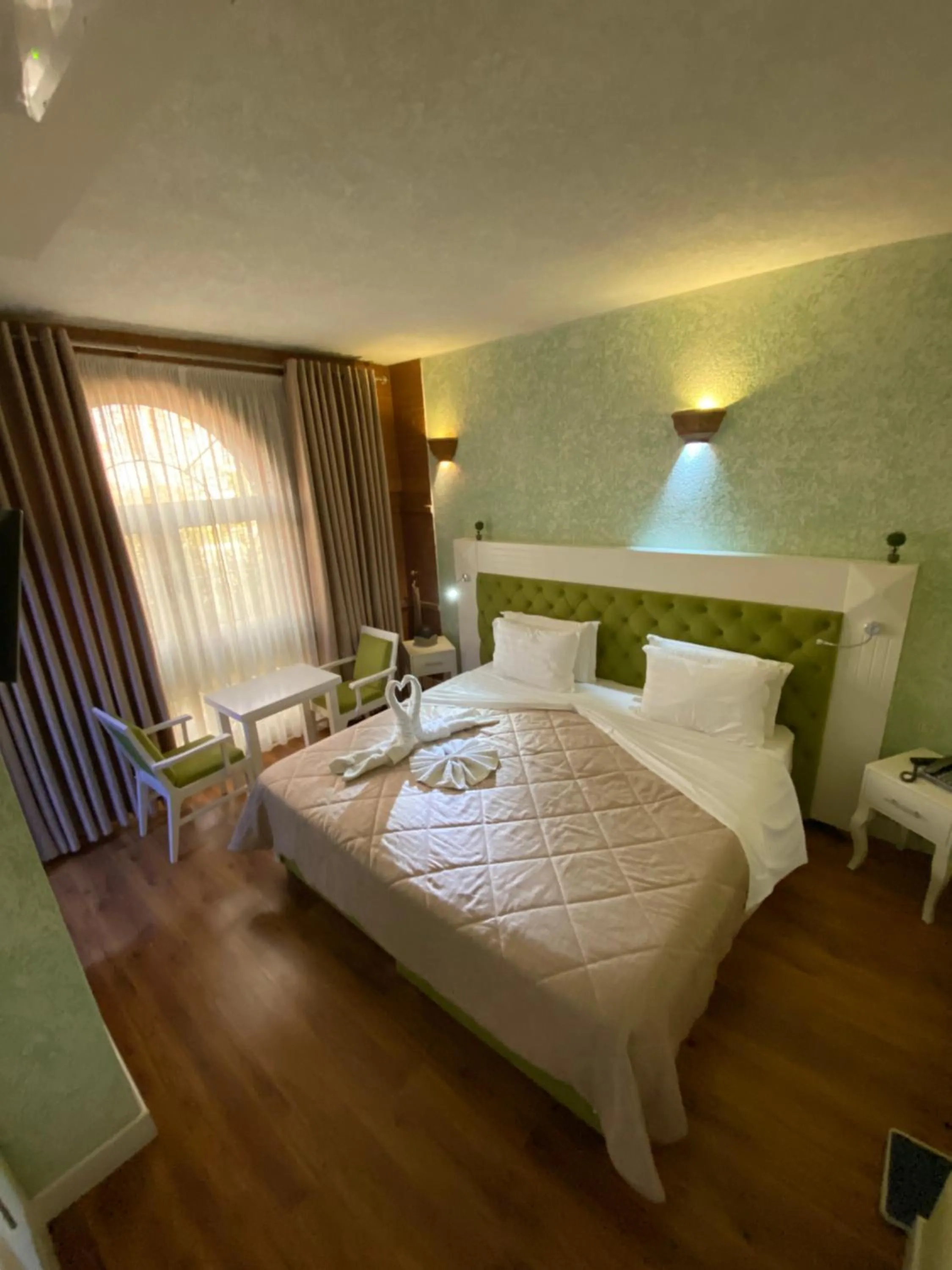 Bedroom, Bed in The Red Bricks Hotel