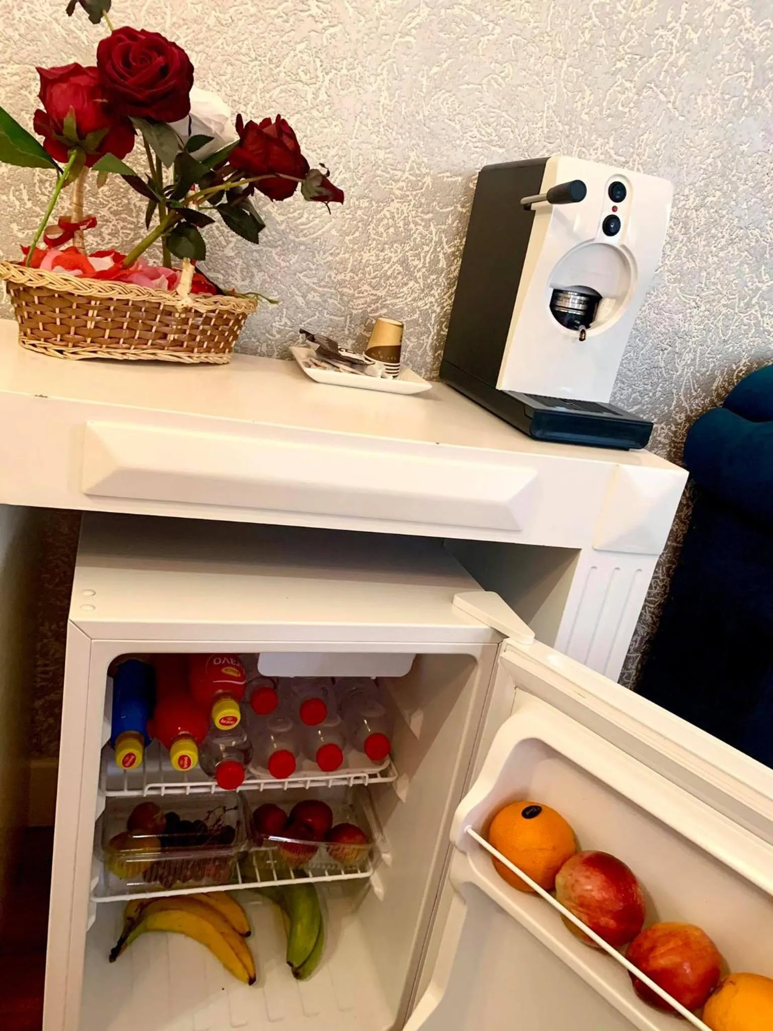 Food and drinks in The Red Bricks Hotel