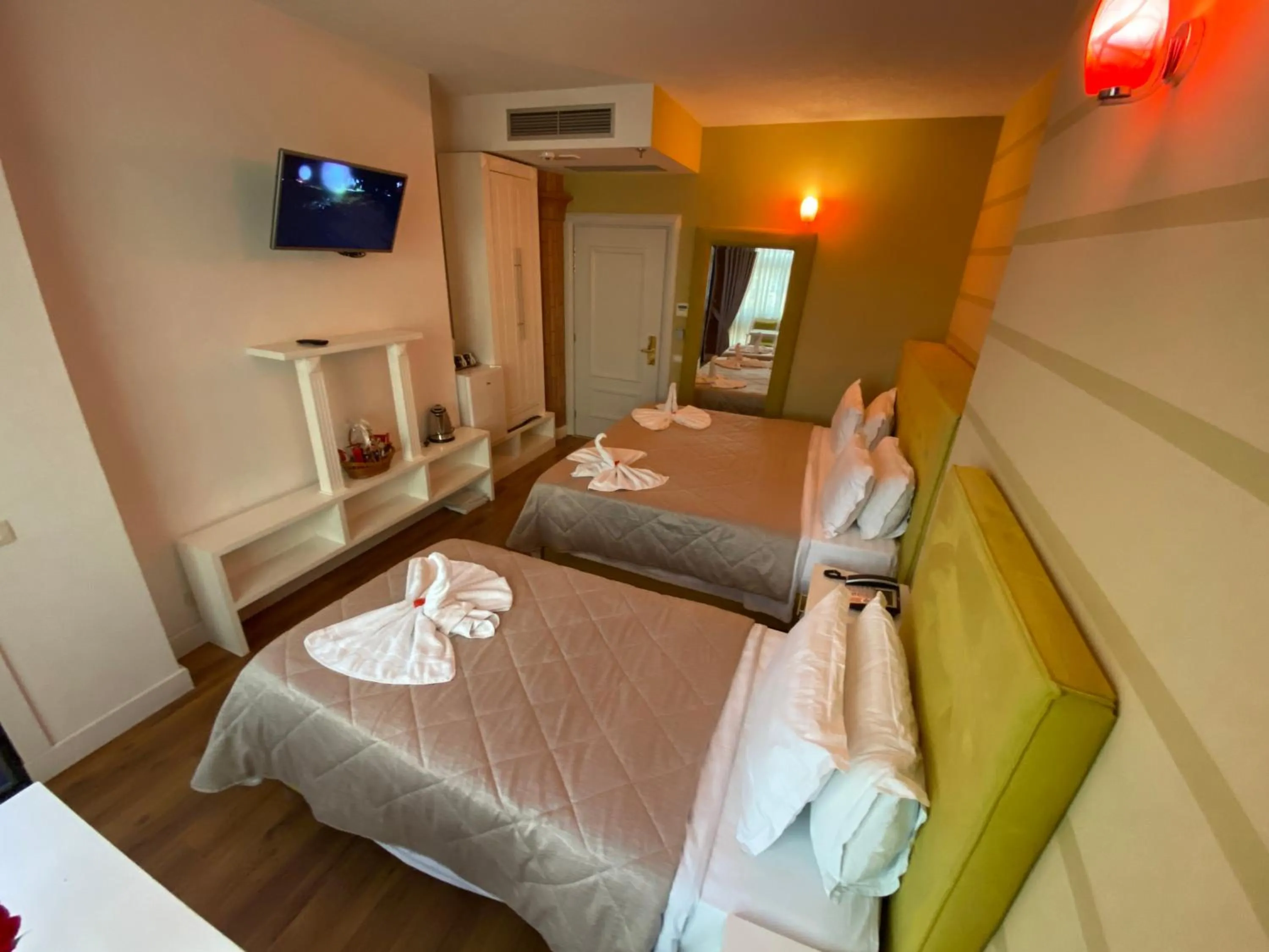 Photo of the whole room, Bed in The Red Bricks Hotel