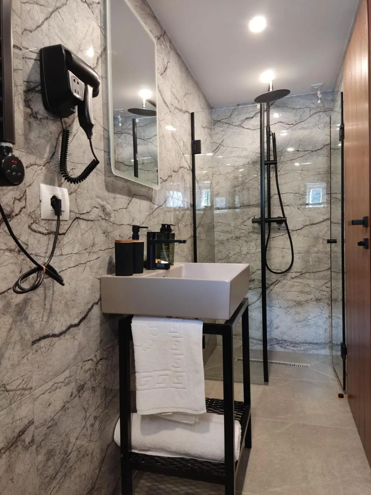 Shower in Bizant House Boutique Hotel