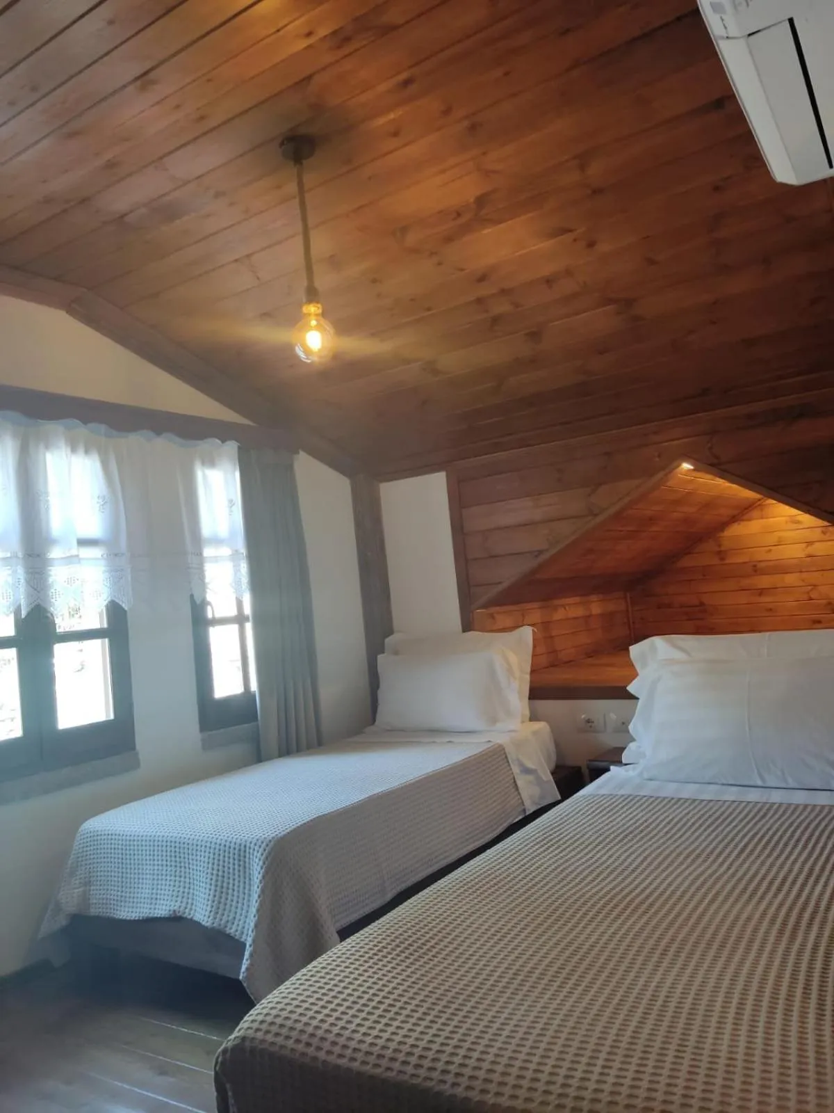 Bed in Bizant House Boutique Hotel