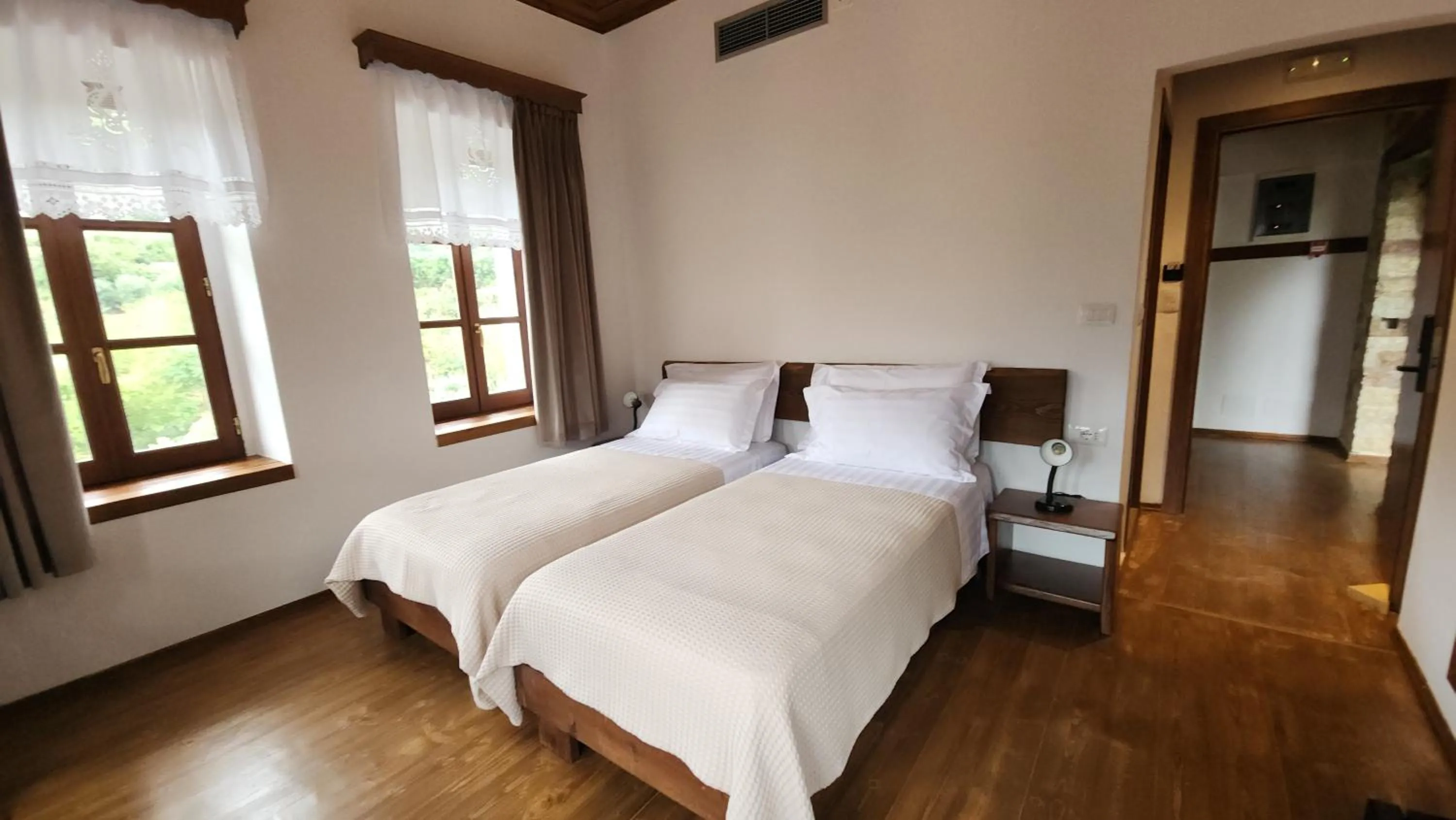 Photo of the whole room, Bed in Bizant House Boutique Hotel