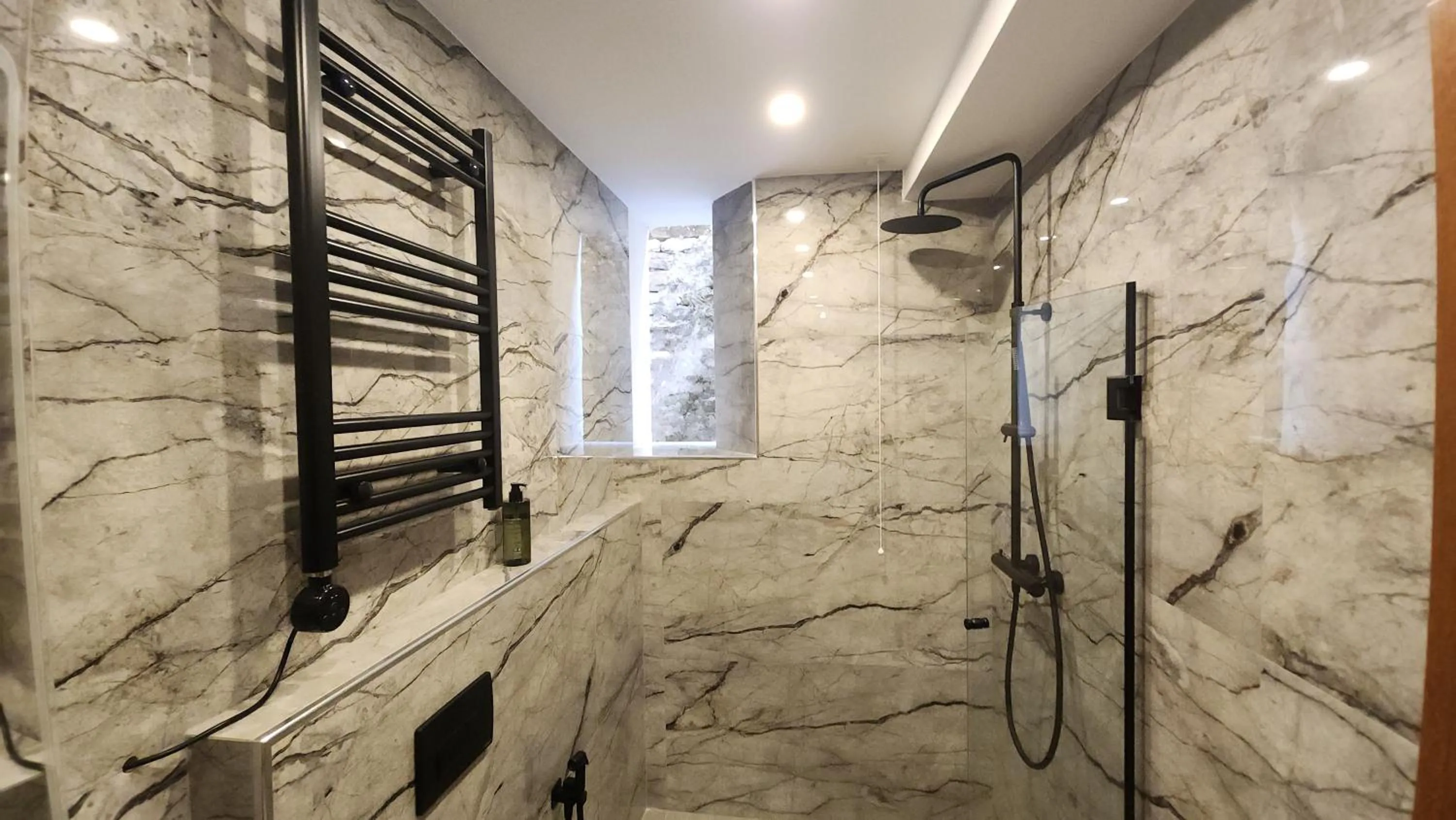 Shower in Bizant House Boutique Hotel