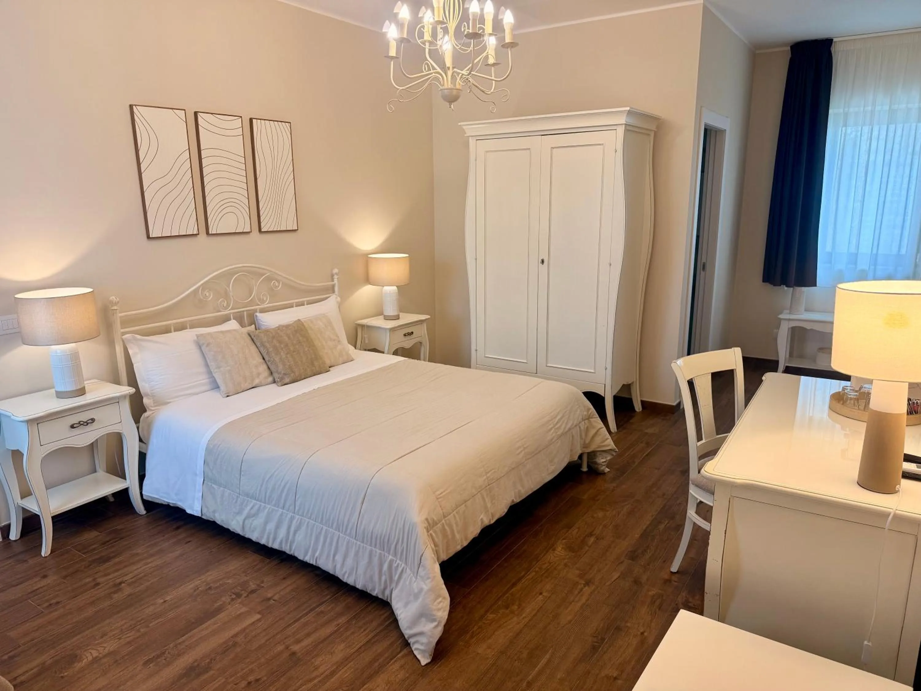 Photo of the whole room, Bed in Masseria Torre Spagnola