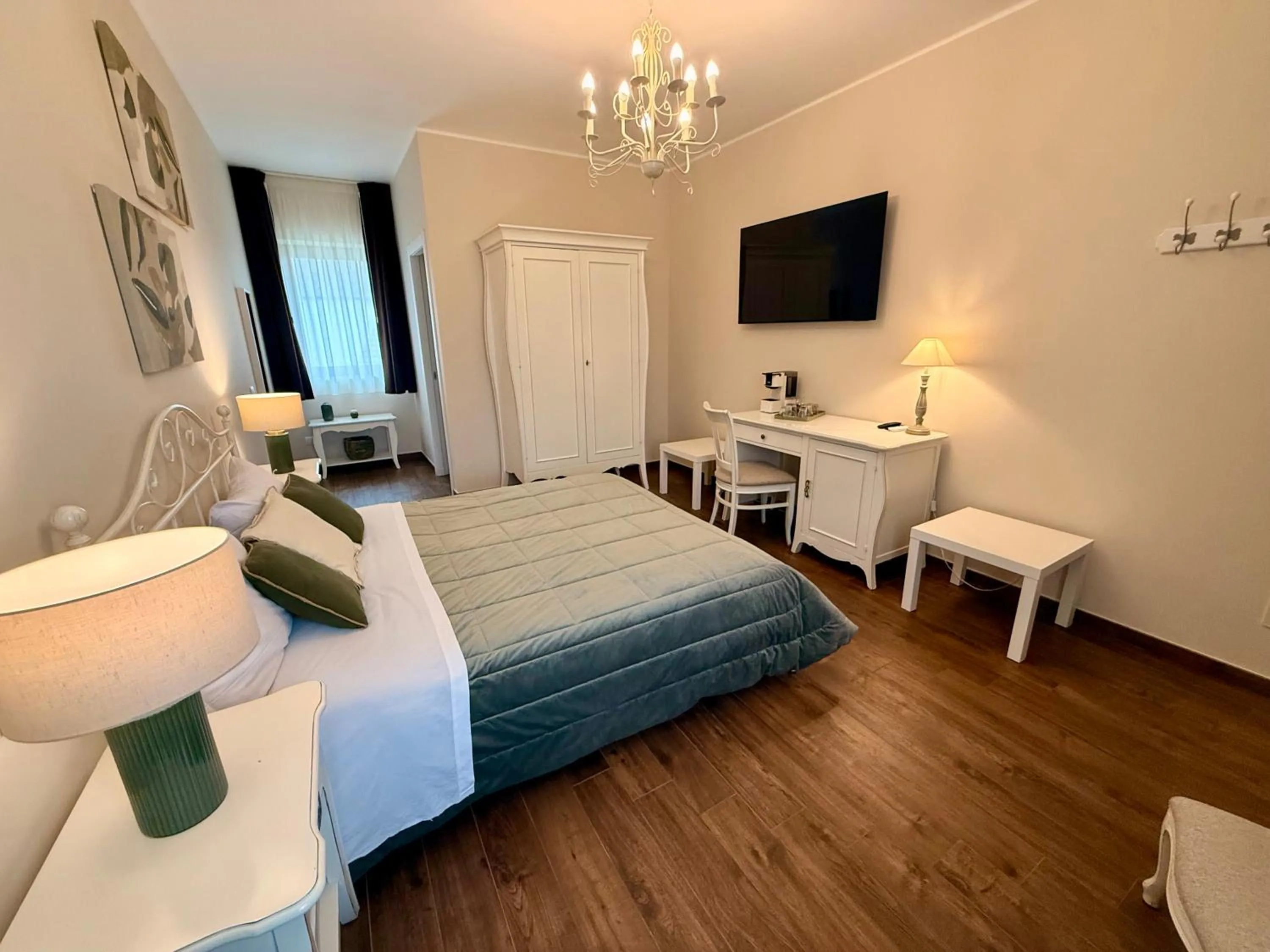 Photo of the whole room, Bed in Masseria Torre Spagnola