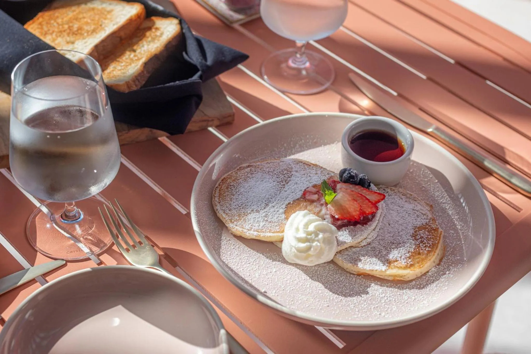 Restaurant/places to eat in Hotel Indigo Bridgetown Barbados by IHG