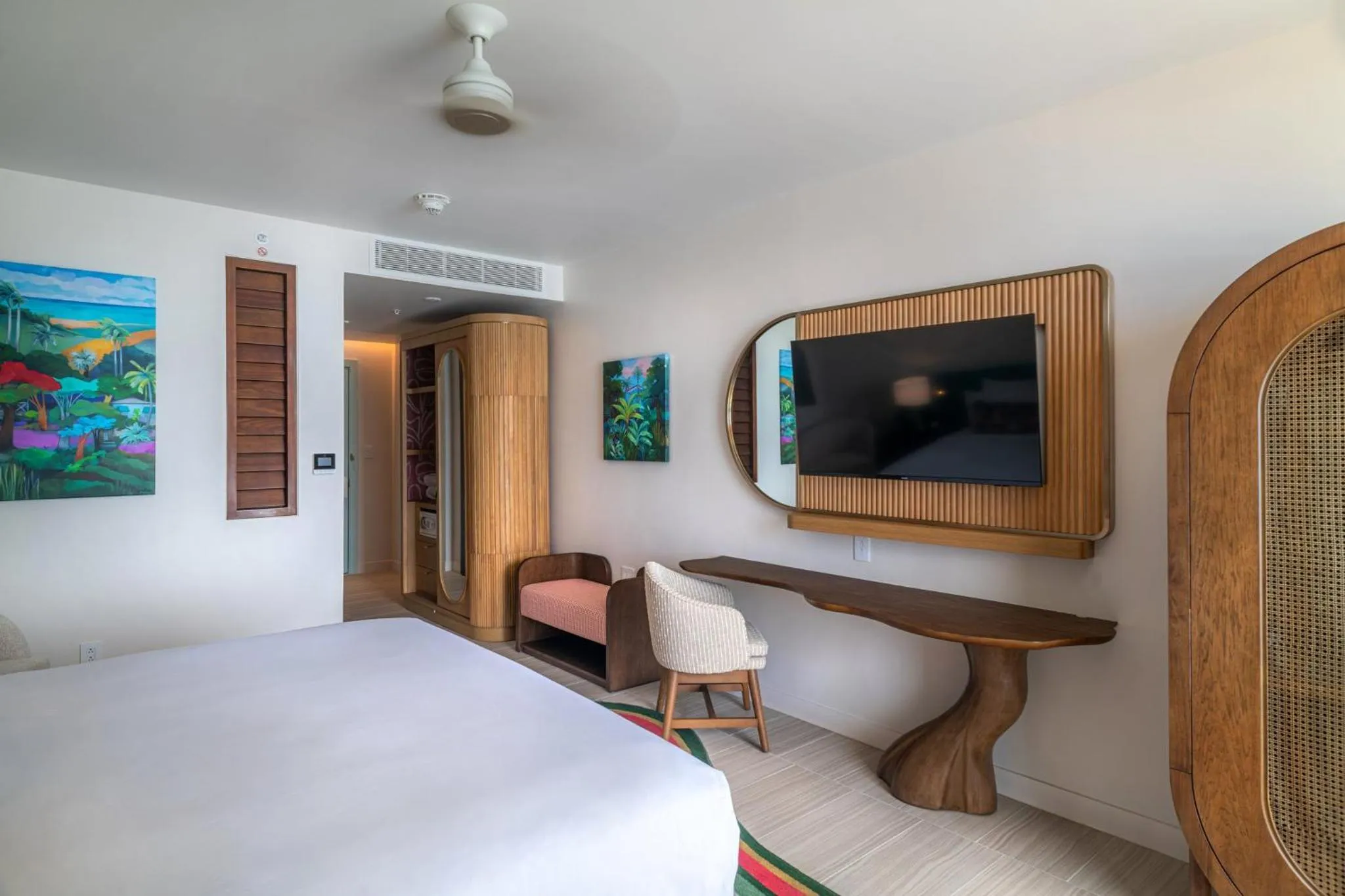 Photo of the whole room, Bed in Hotel Indigo Bridgetown Barbados by IHG