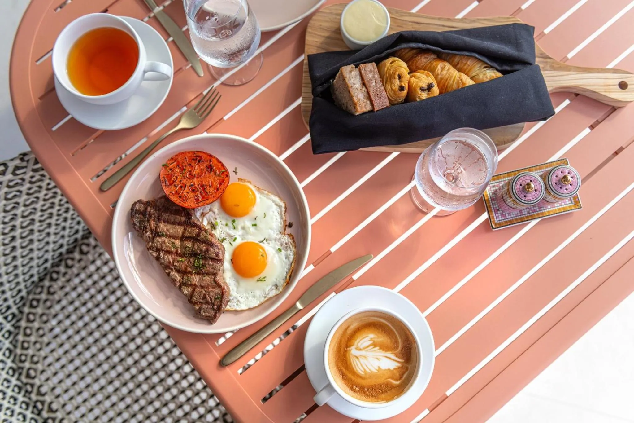 Restaurant/places to eat in Hotel Indigo Bridgetown Barbados by IHG