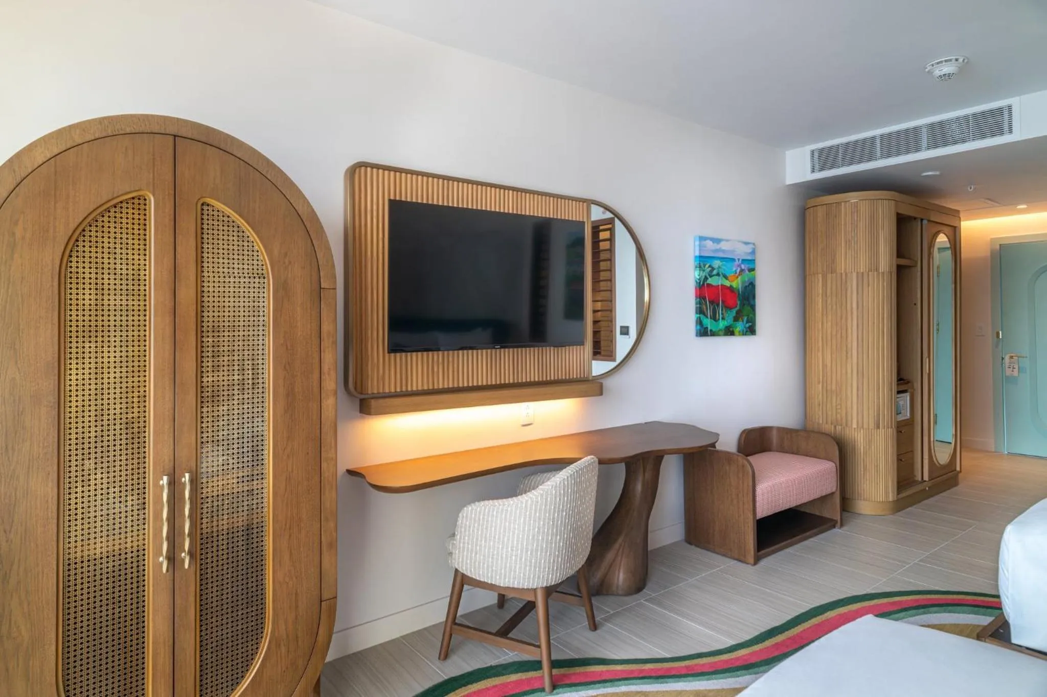 Photo of the whole room, Bed in Hotel Indigo Bridgetown Barbados by IHG