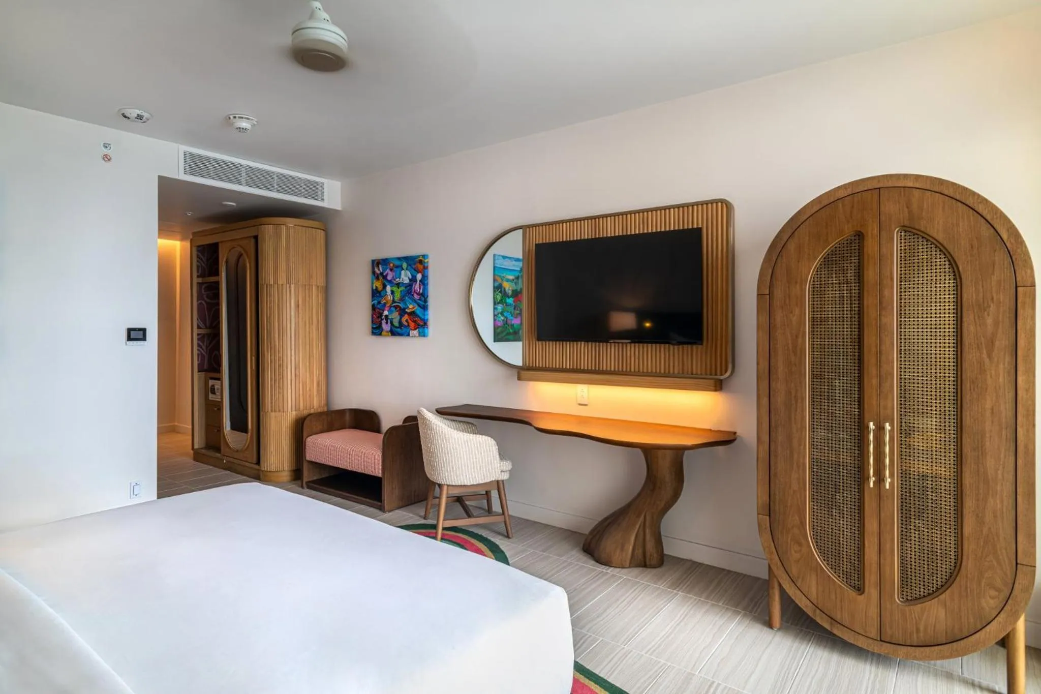 Photo of the whole room, Bed in Hotel Indigo Bridgetown Barbados by IHG