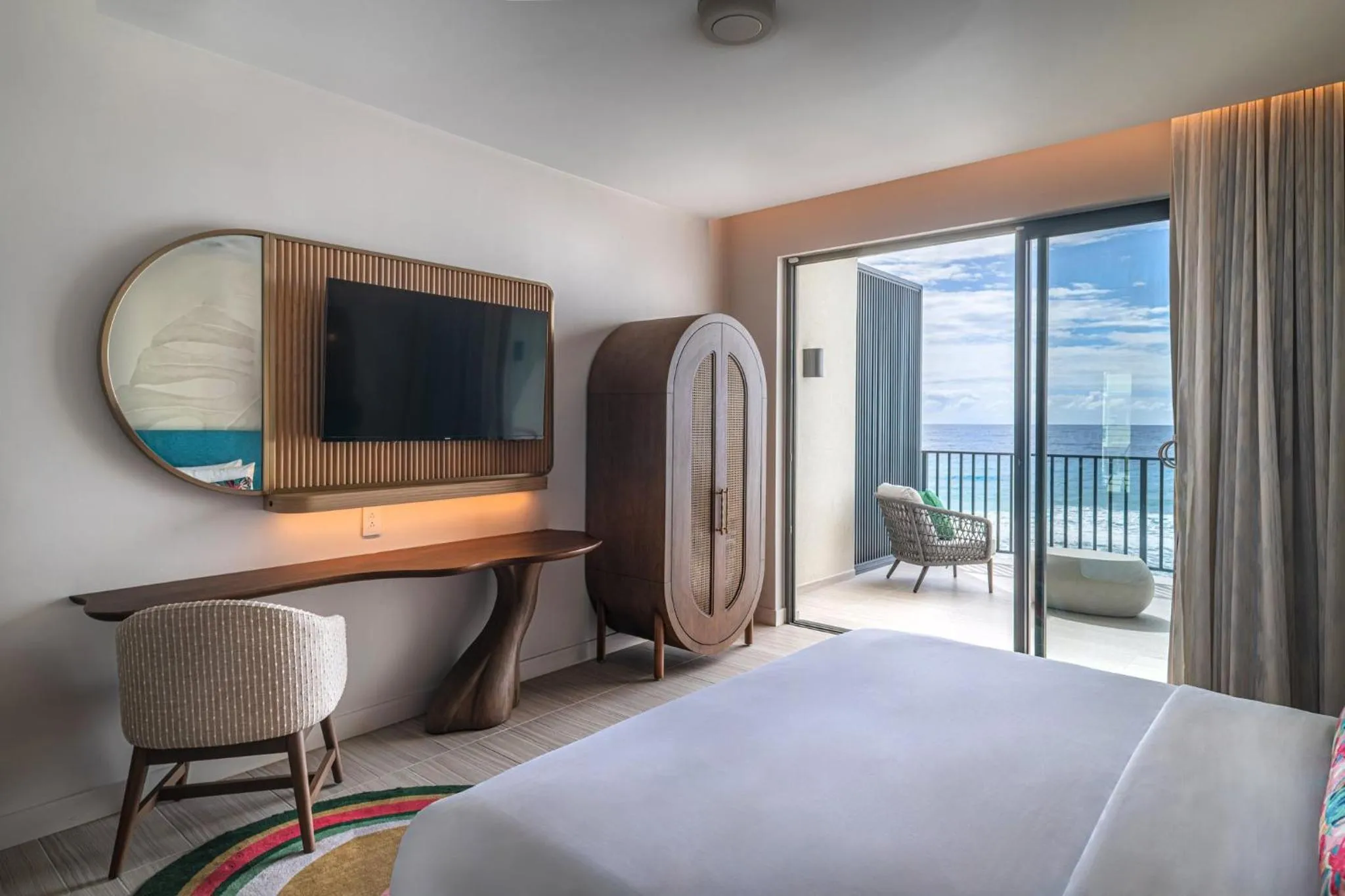 Photo of the whole room, Bed in Hotel Indigo Bridgetown Barbados by IHG