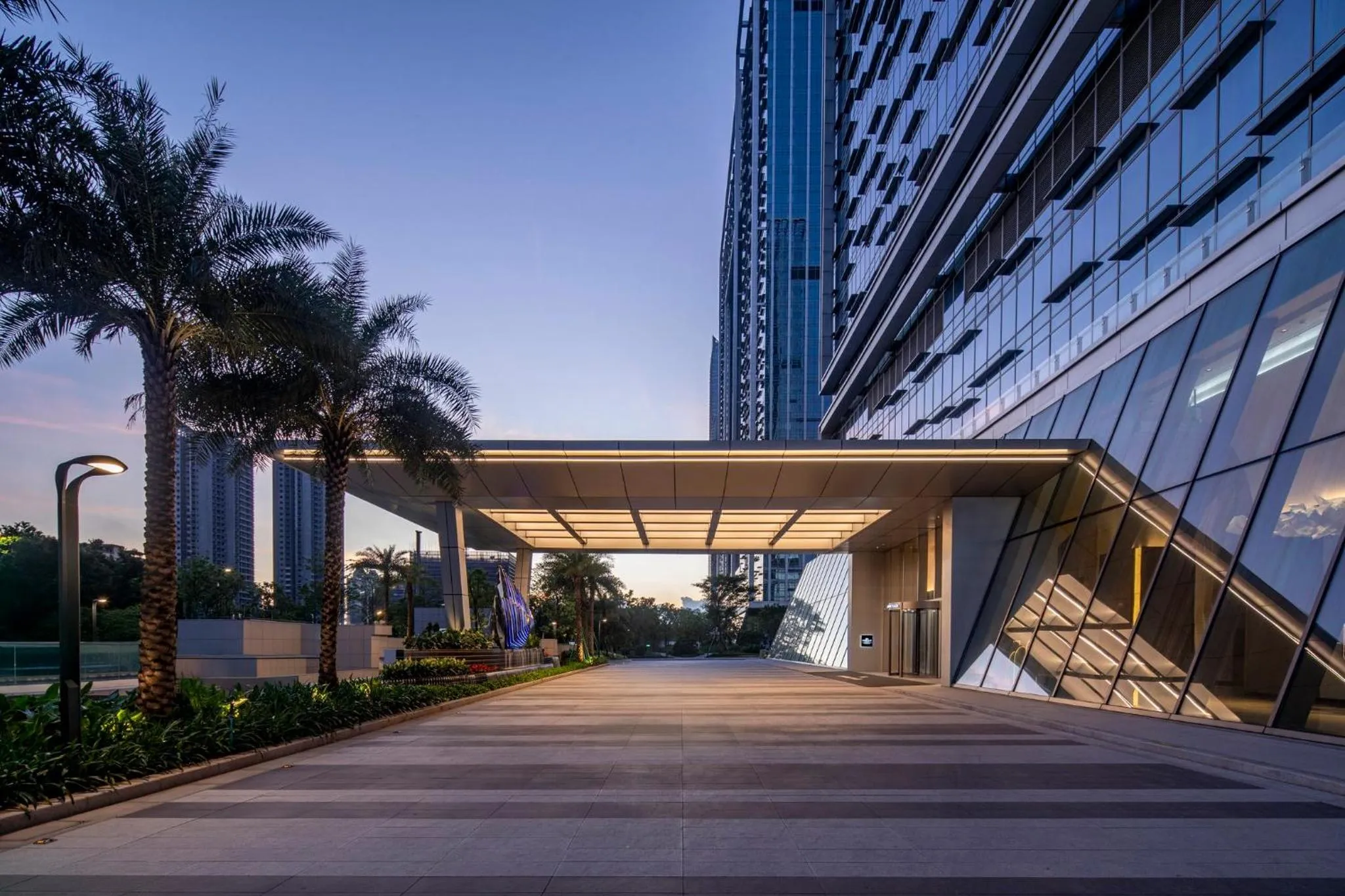 Property building in Crowne Plaza Guangzhou Window of Canton