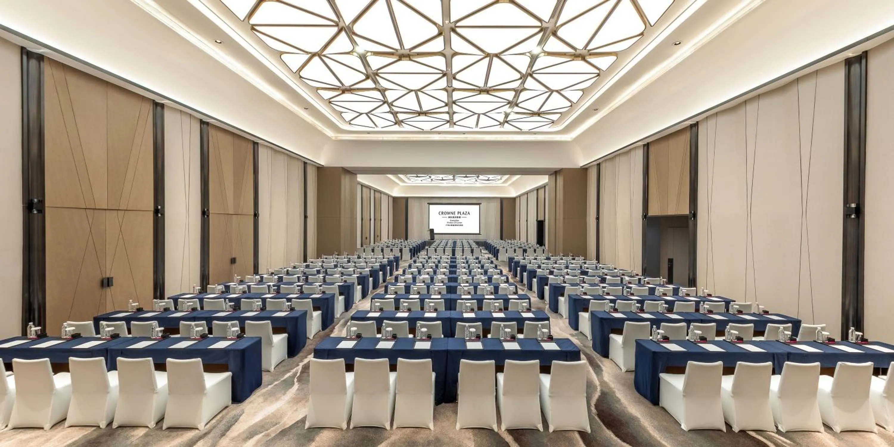 Banquet/Function facilities in Crowne Plaza Guangzhou Window of Canton