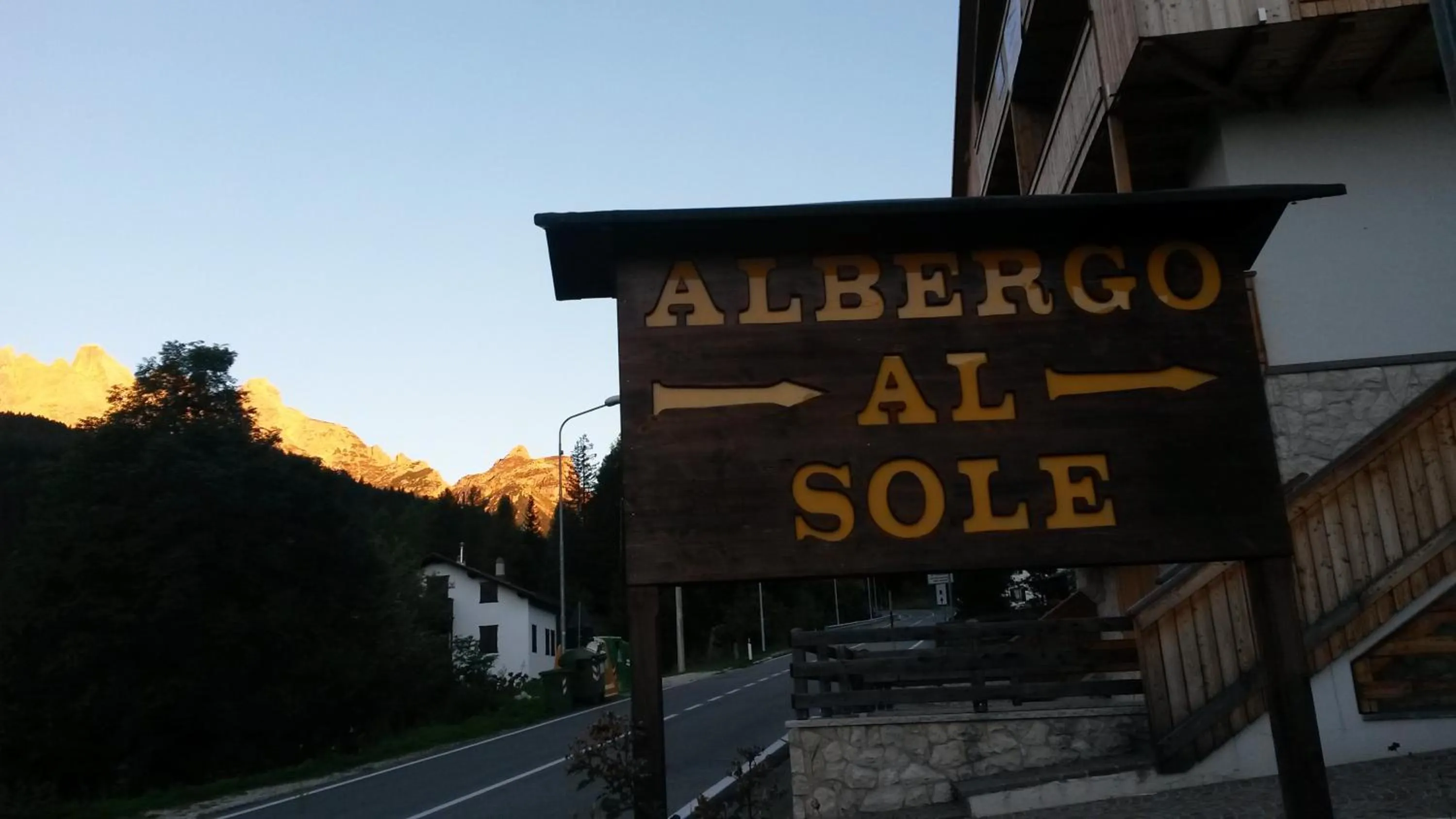 Facade/entrance in Albergo al Sole