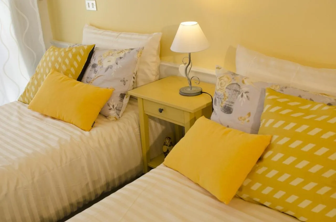 Bed in Albergo al Sole