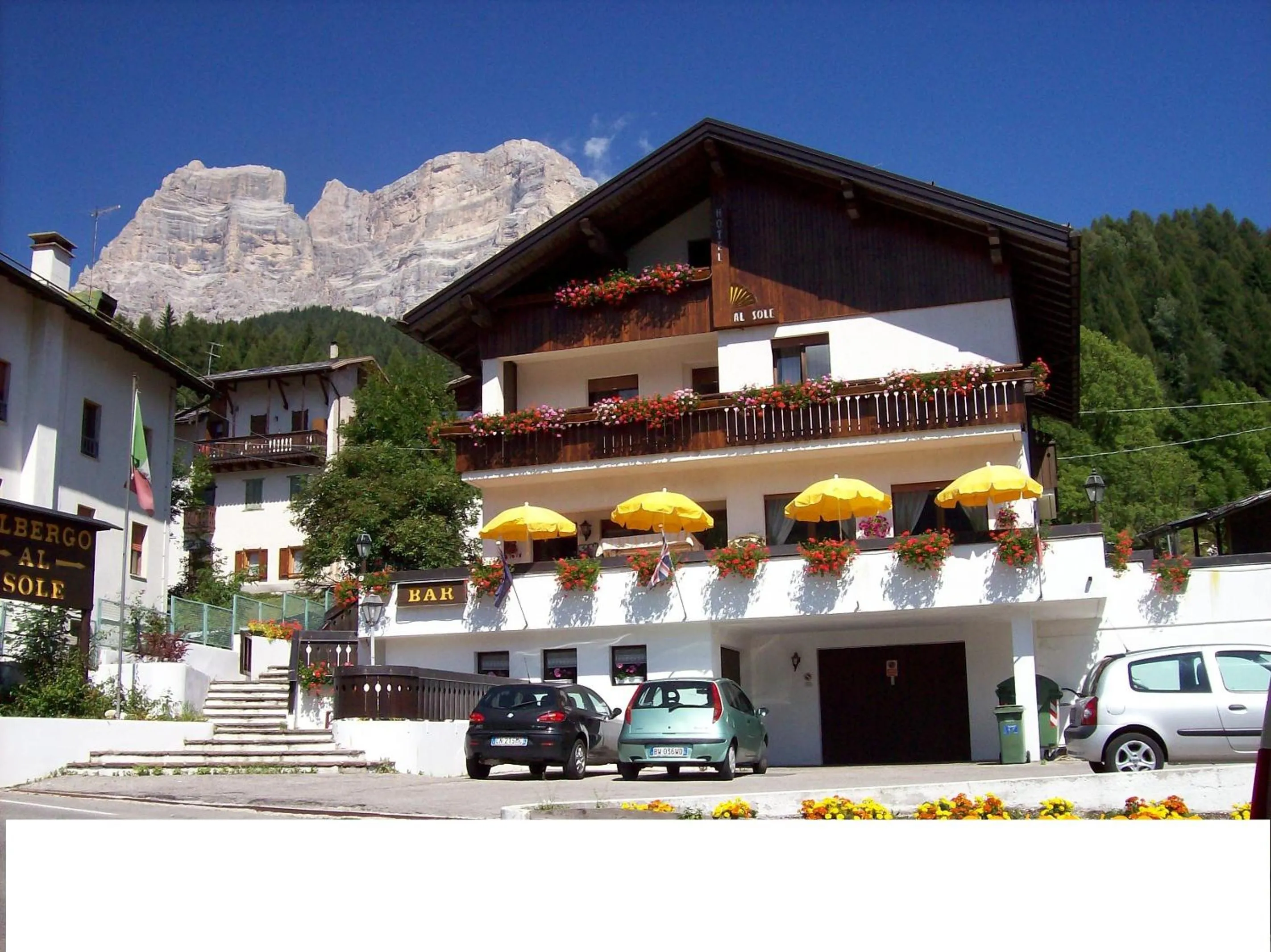Facade/entrance in Albergo al Sole